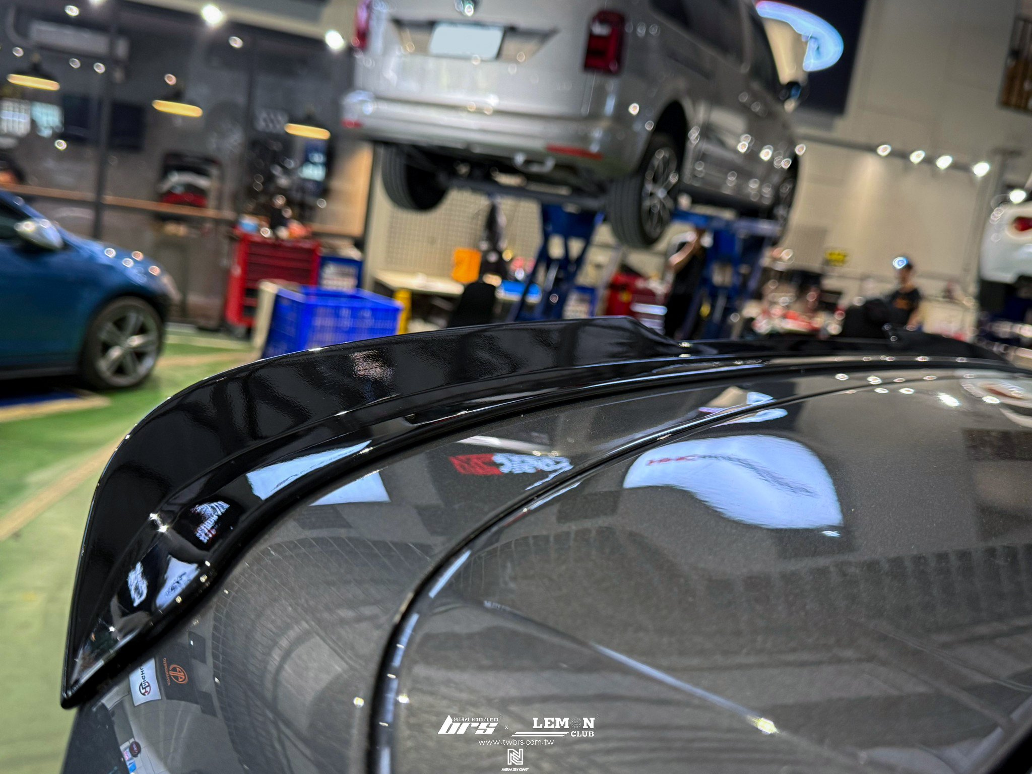 Volkswagen New Tiguan R-Line 安裝 後雨刷移除塞+類MAX尾翼