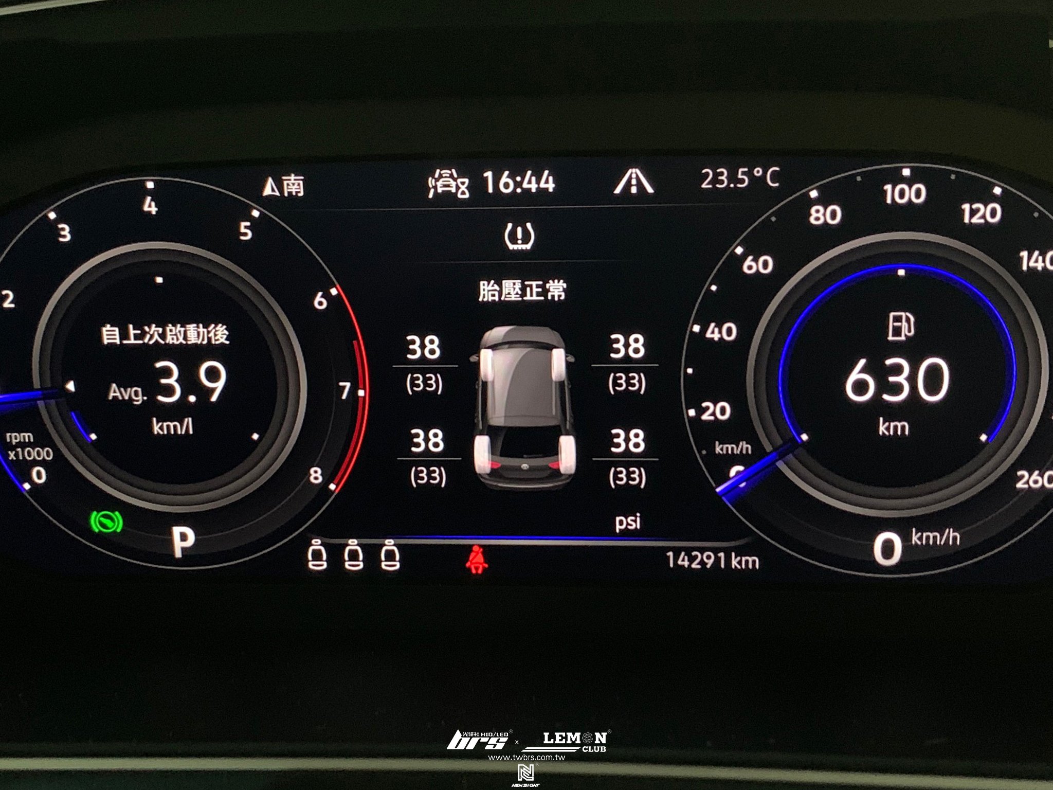 Volkswagen New Tiguan 安裝 原廠直接式胎壓系統搭配ORO金屬黑氣嘴