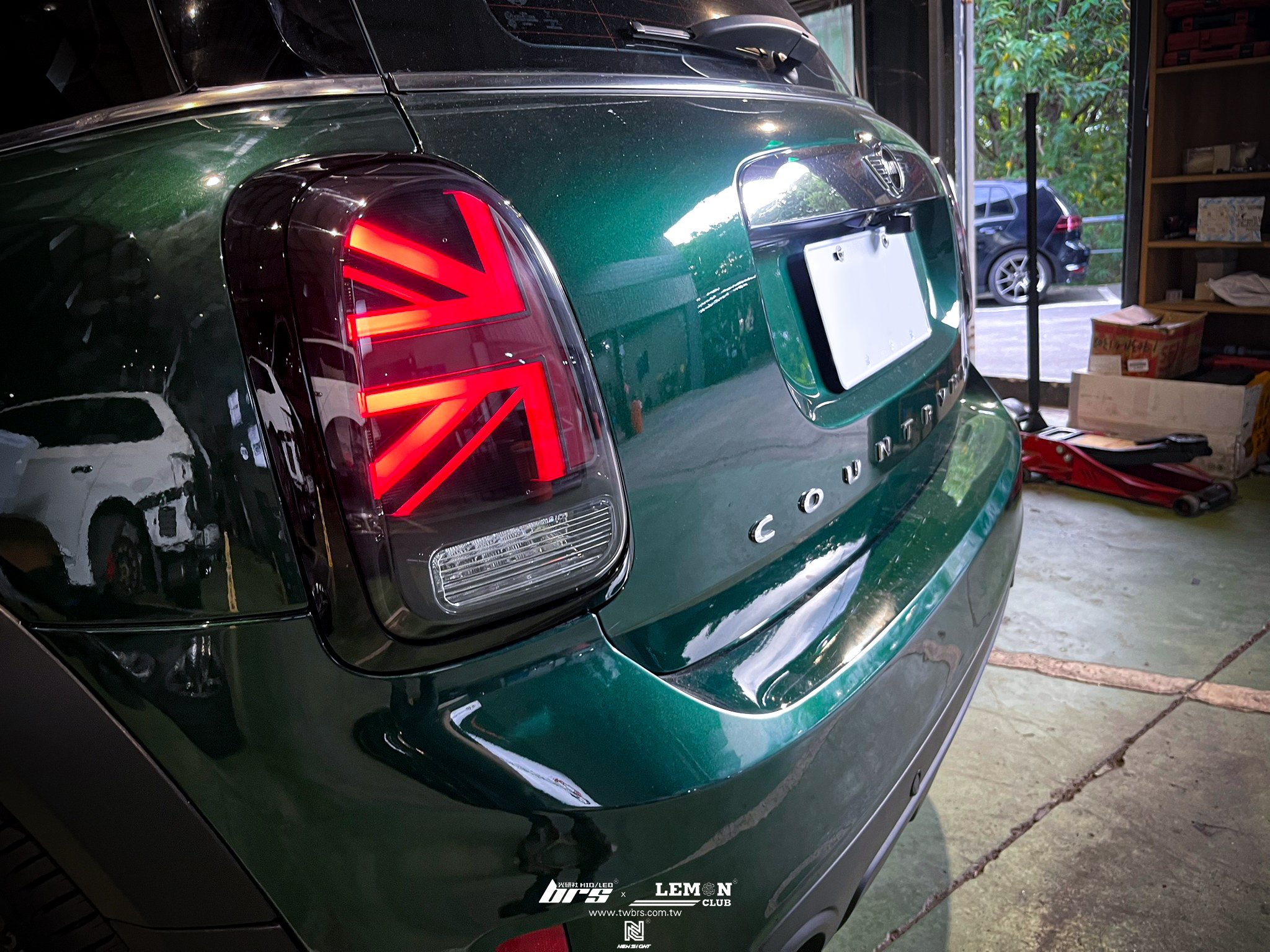 MINI Countryman 安裝 英國國旗LED尾燈