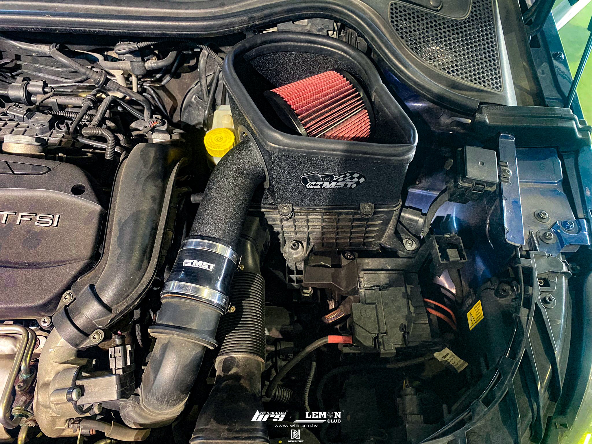 Audi A1 安裝 MST進氣系統