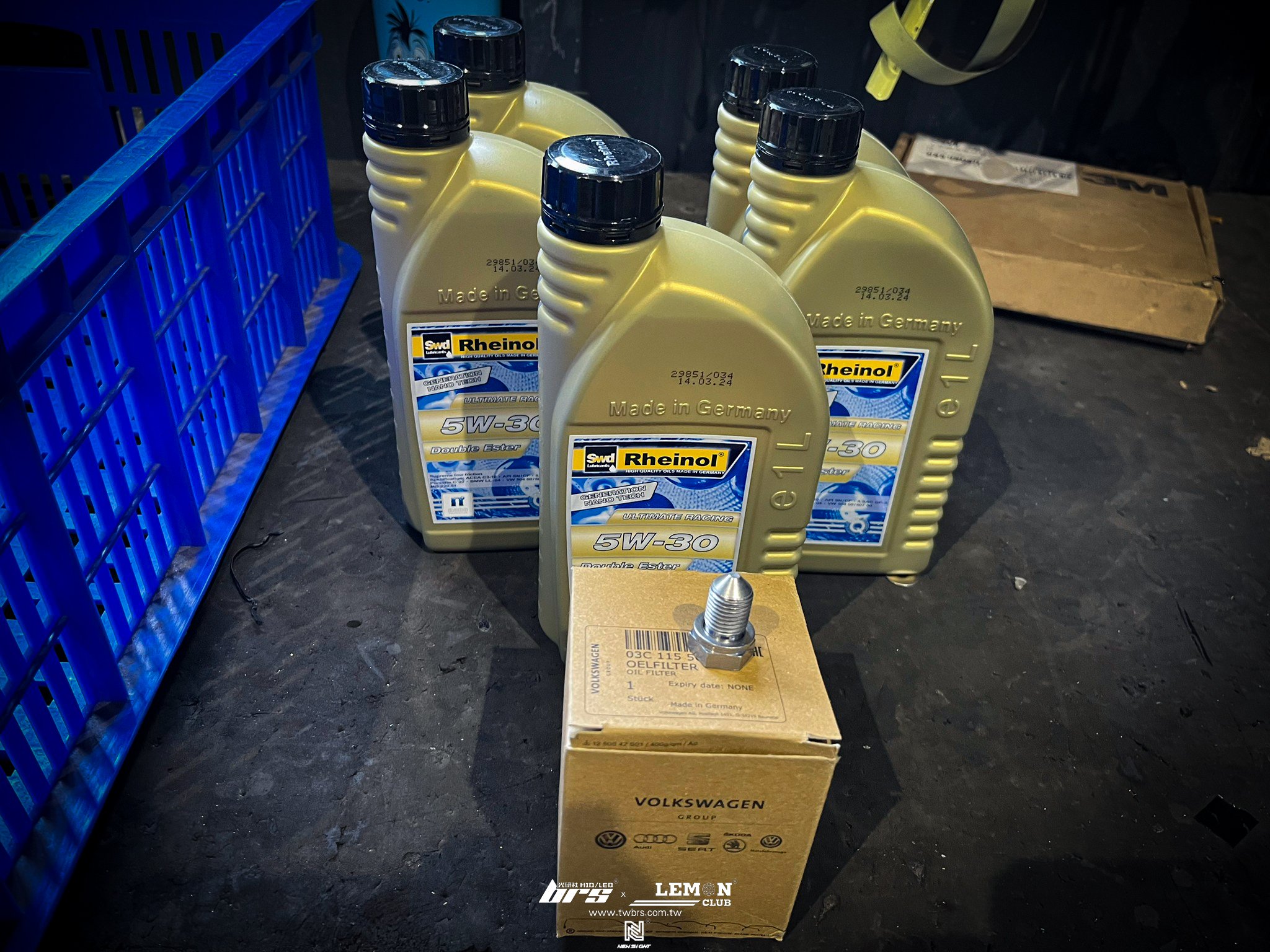 Skoda Yeti 保養 德國Rheinol萊茵機油5W30更換+原廠機油芯更換+原廠洩油螺絲+墊片更換