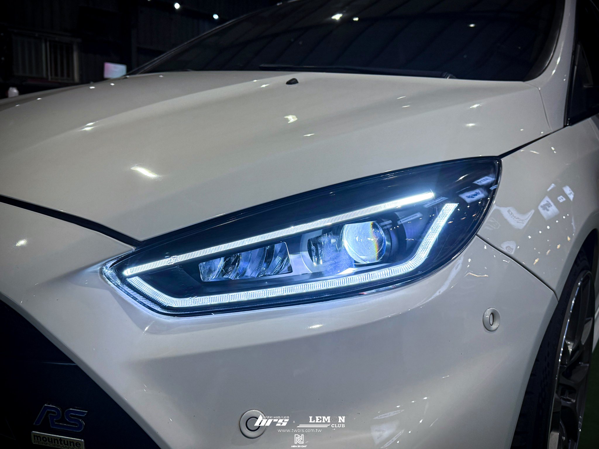 Ford Focus MK3.5 安裝 MST進氣系統+全LED導光大燈總成