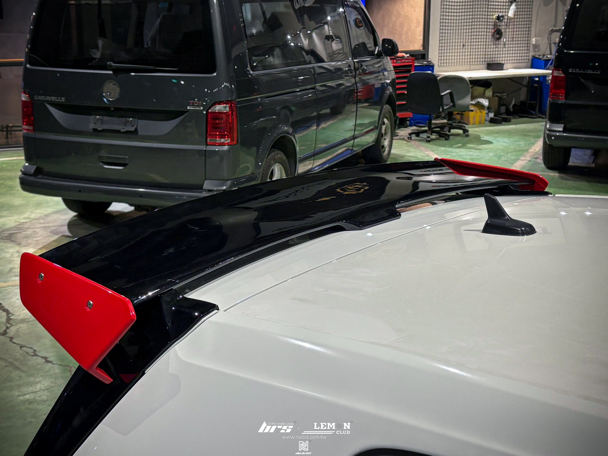 Volkswagen Golf 7.5 GTI 安裝 TCR類O尾翼