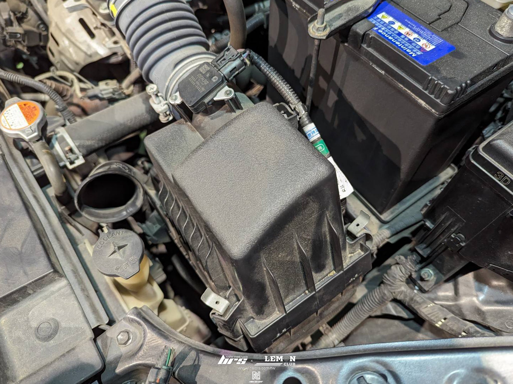 Toyota Vios 保養(Rheinol萊茵機油5W30+原廠機油芯+原廠變速箱油+原廠火星塞+杏合醫療級MQB冷氣空調濾芯+原廠空氣濾芯)