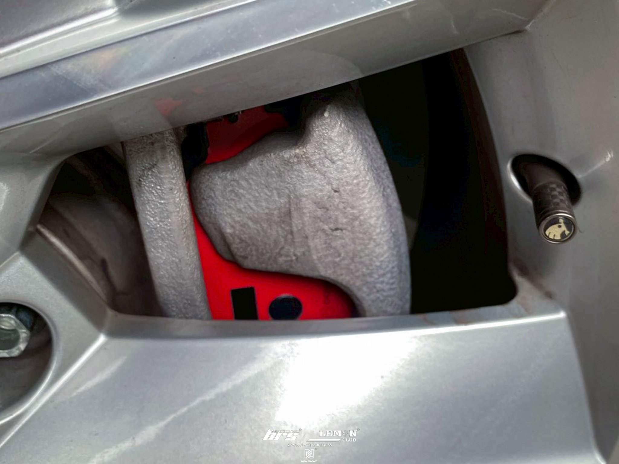 Skoda Kodiaq 安裝 Brembo前來令片+Brembo後來令片