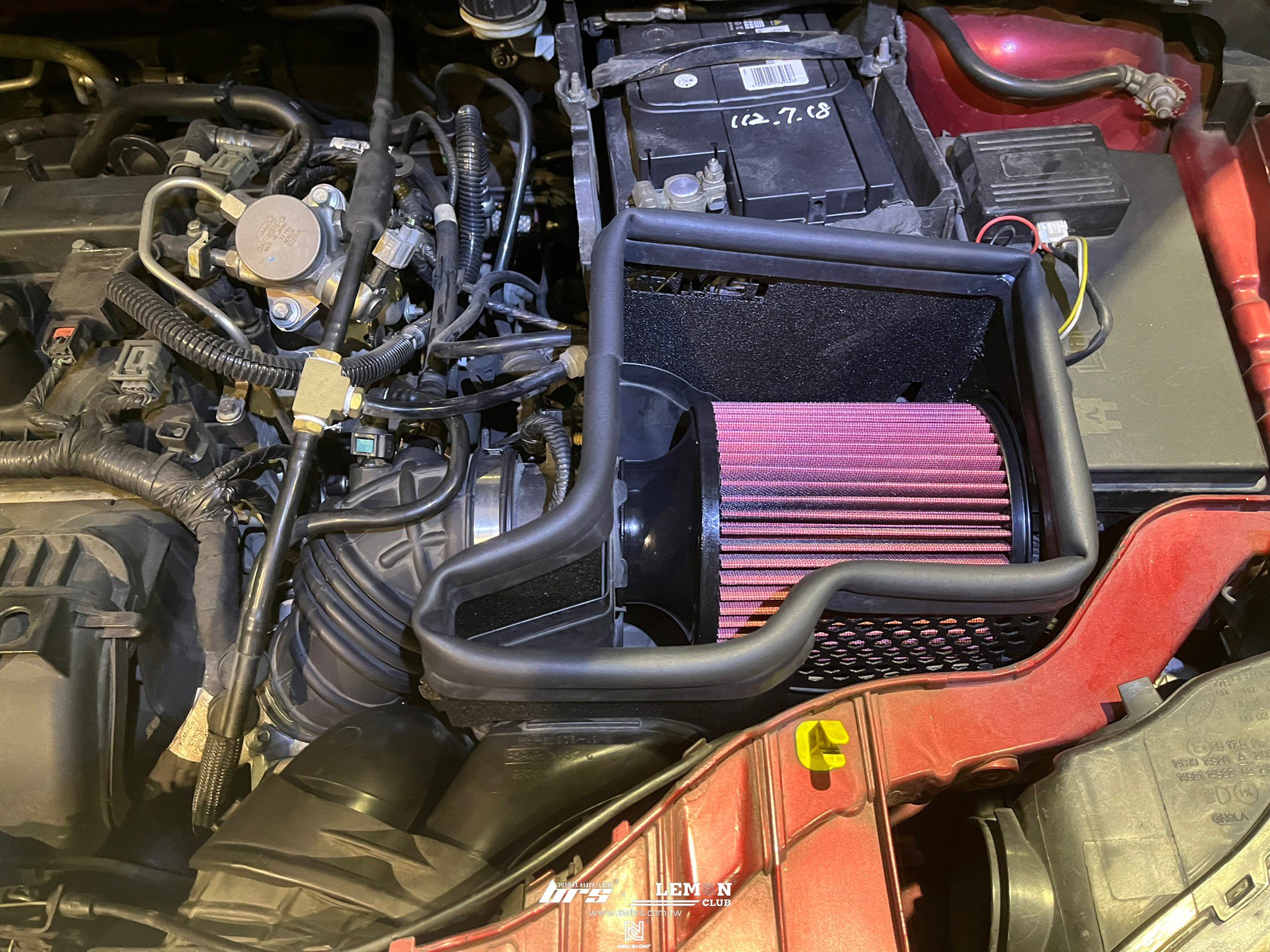 Ford Focus 安裝 MST進氣系統