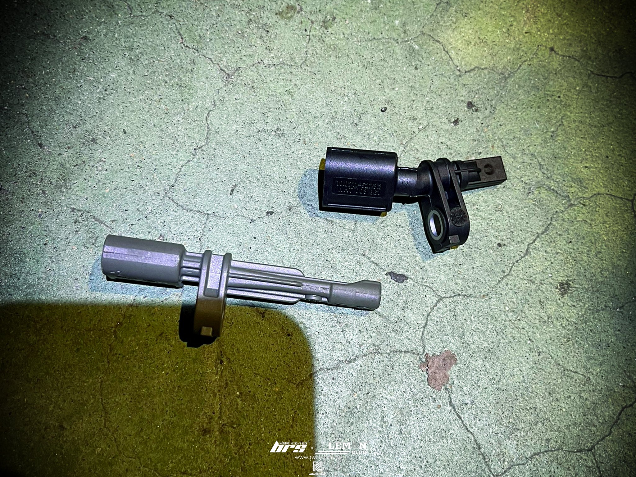 Skoda Octavia 安裝 右前輪速感知器更換+右後輪速感知器更換