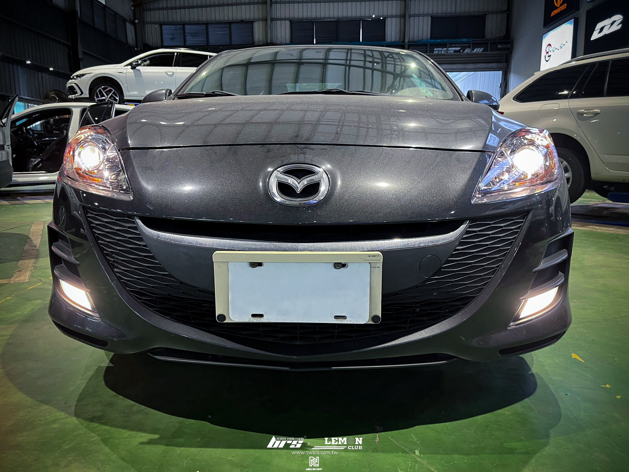Mazda 3 安裝 魚眼大燈總成