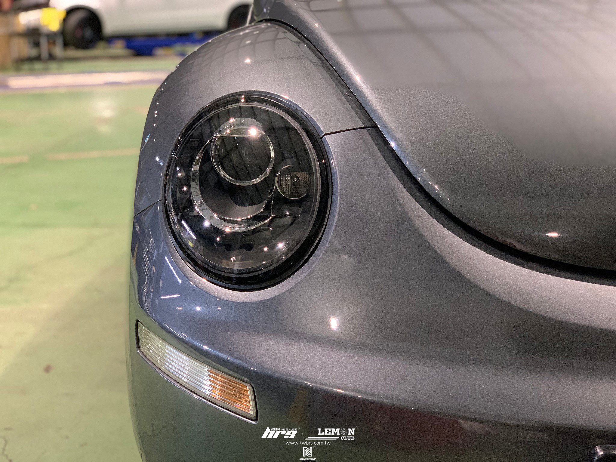 Volkswagen Beetle 安裝 魚眼大燈總成