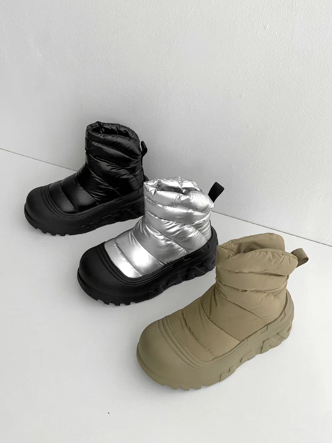 正韓NAA增高羽絨短筒雪靴