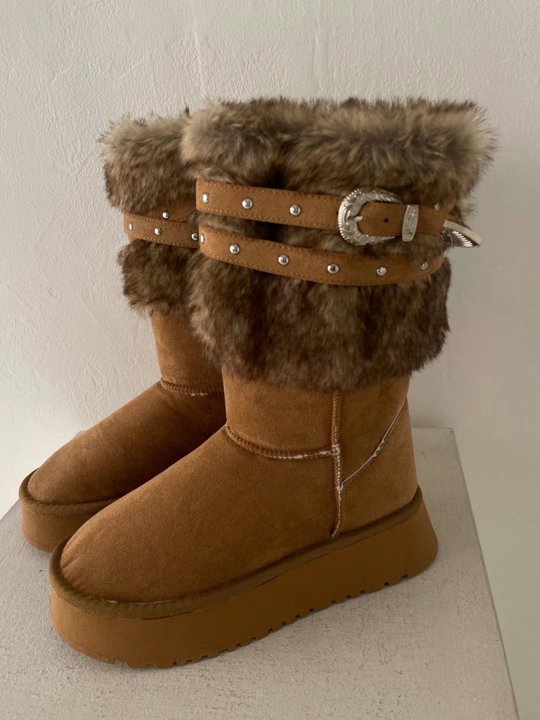 韓國PLA愛斯基摩皮帶外翻絨毛長筒雪靴