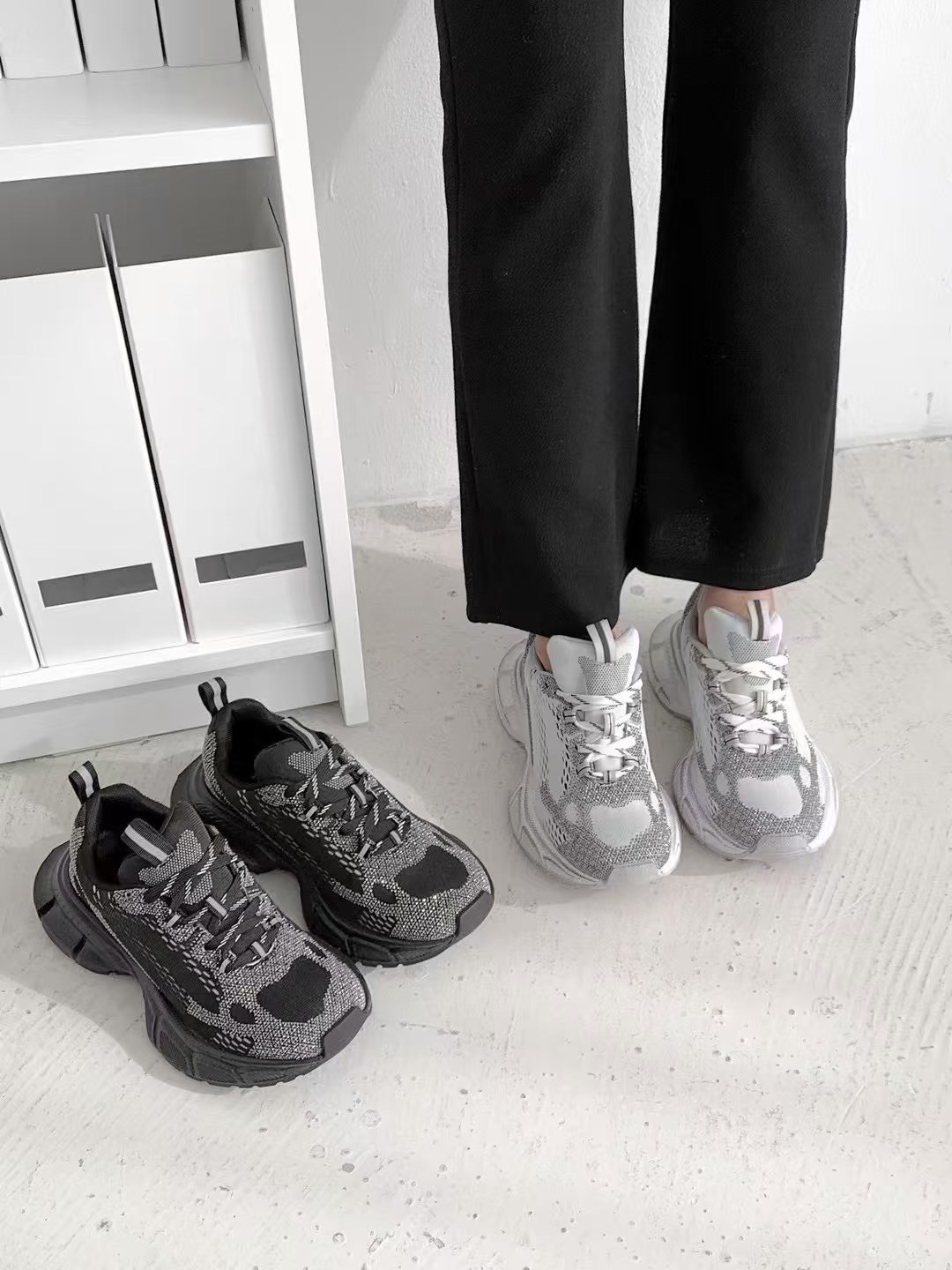 韓國 NAA 少見蜂巢蜜鑽休閒老爹女鞋