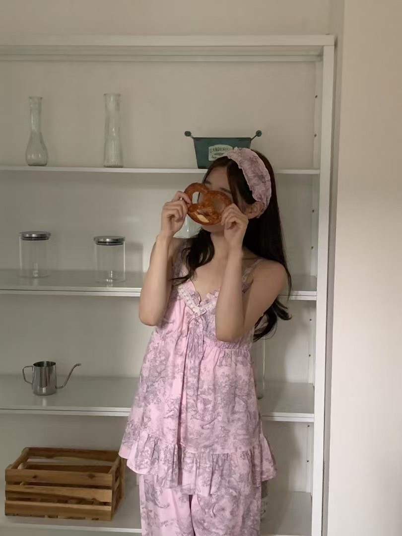 韓國 LUNA 法式浪漫細肩雲彩長褲套裝睡衣