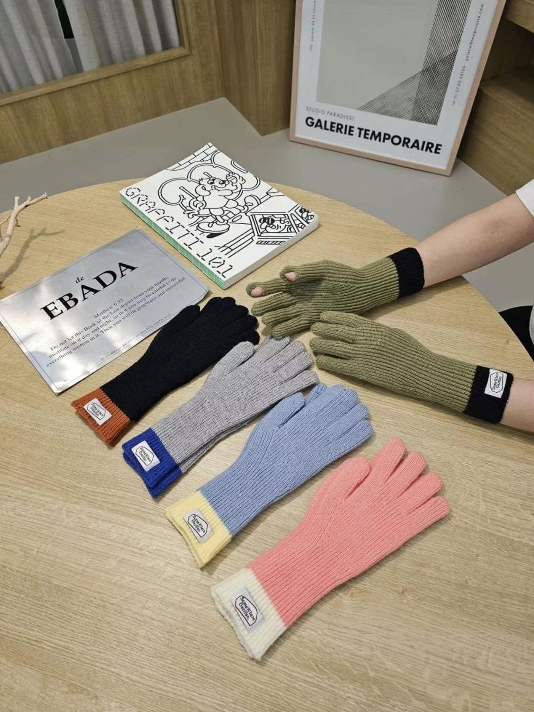 正韓糖果拼色標籤手套(現貨)