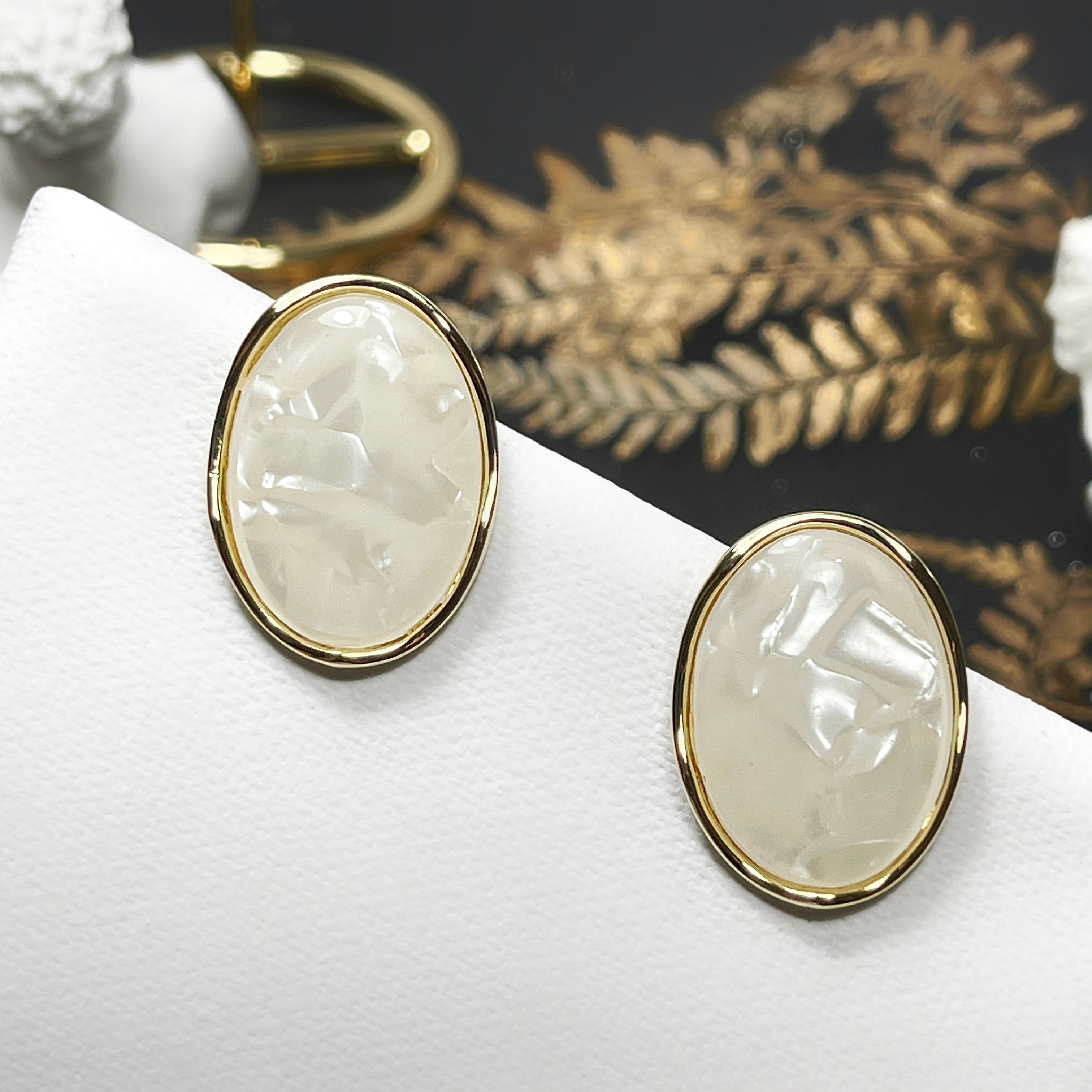 【 淳飾 】銀針｜橢圓復古金屬貝殼耳針 12161908