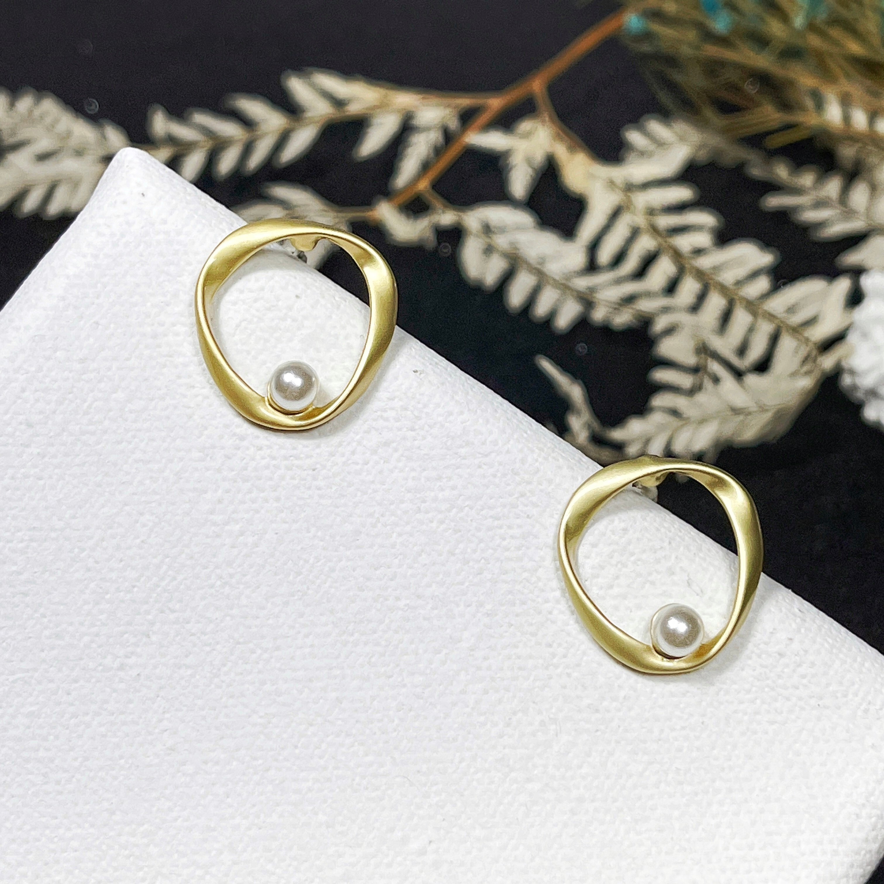 【 淳飾 】銀針｜氣質霧金珍珠耳圈 1451909