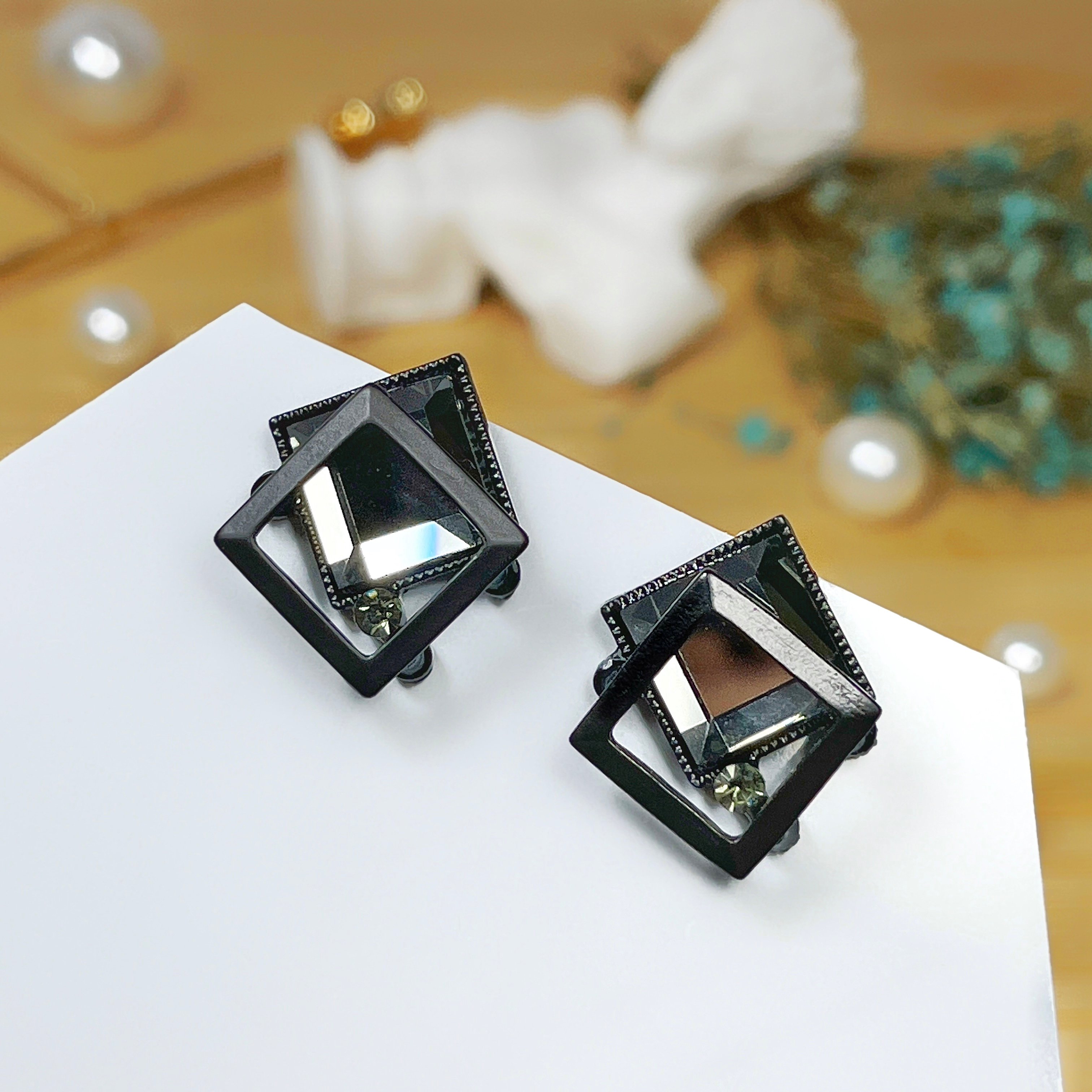 【 淳飾 】銀針｜個性方塊黑鑽 332502