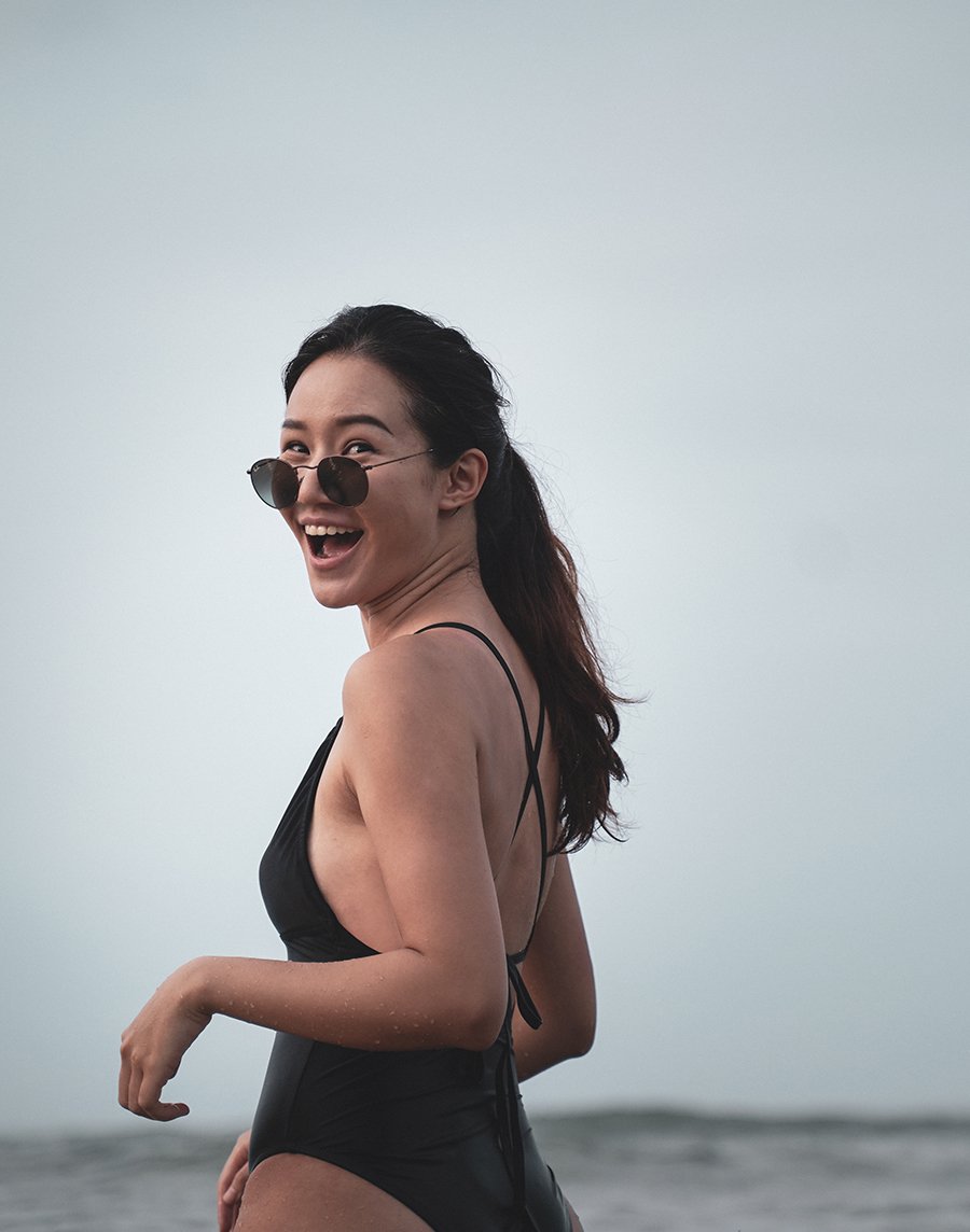 Haolang 經典黑微辣連身泳衣