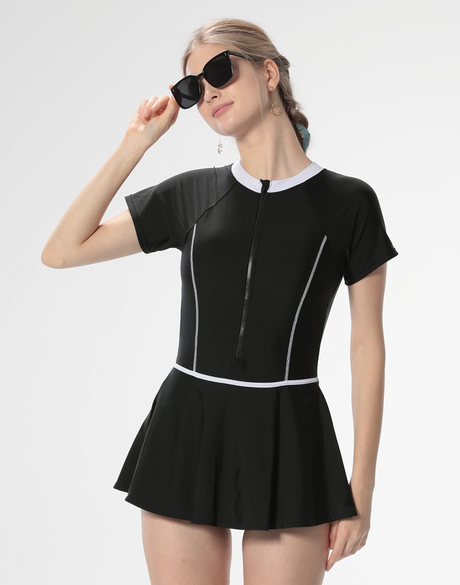 Haolang 經典黑短袖連身裙泳衣