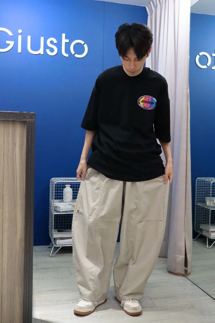 【 優惠只到05/16 】挺版前弧形車線小丁釦寬褲