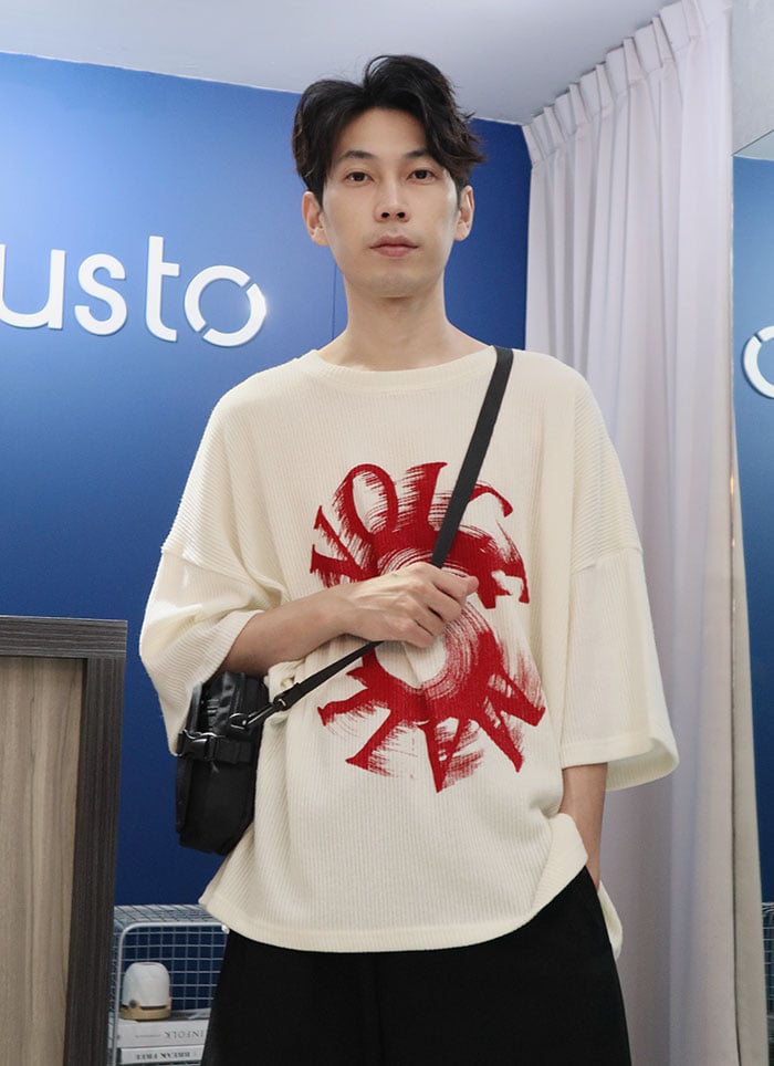 【 Giusto 】voice潑漆環繞英字針織短袖上衣