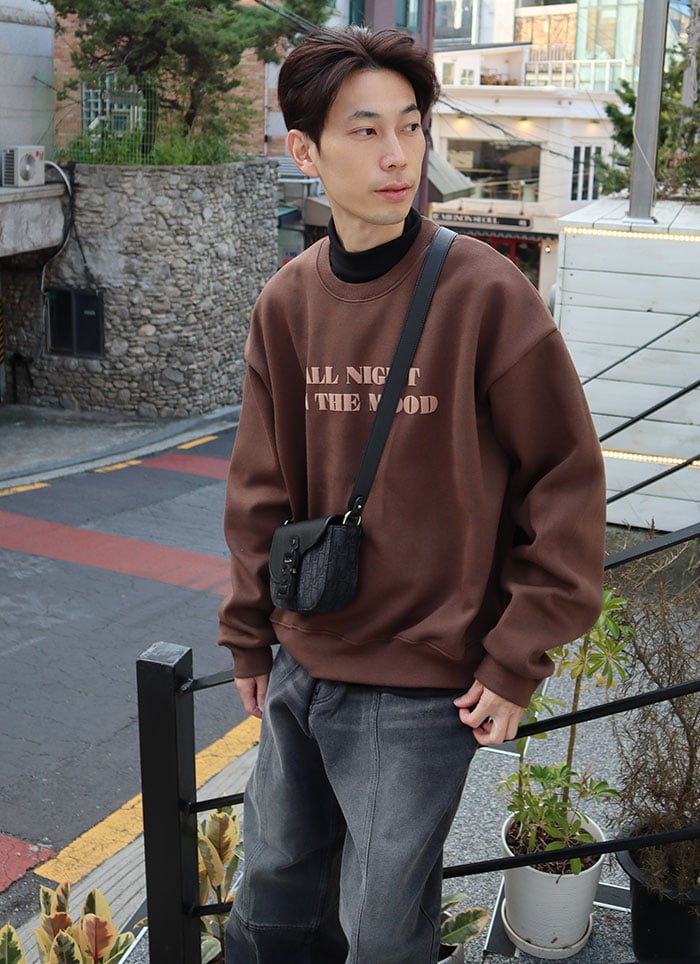 【 Giusto 】硬挺版字母大學T