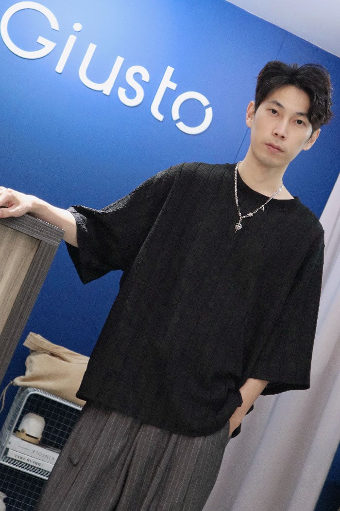 【 Giusto 】交錯編織涼感短袖上衣