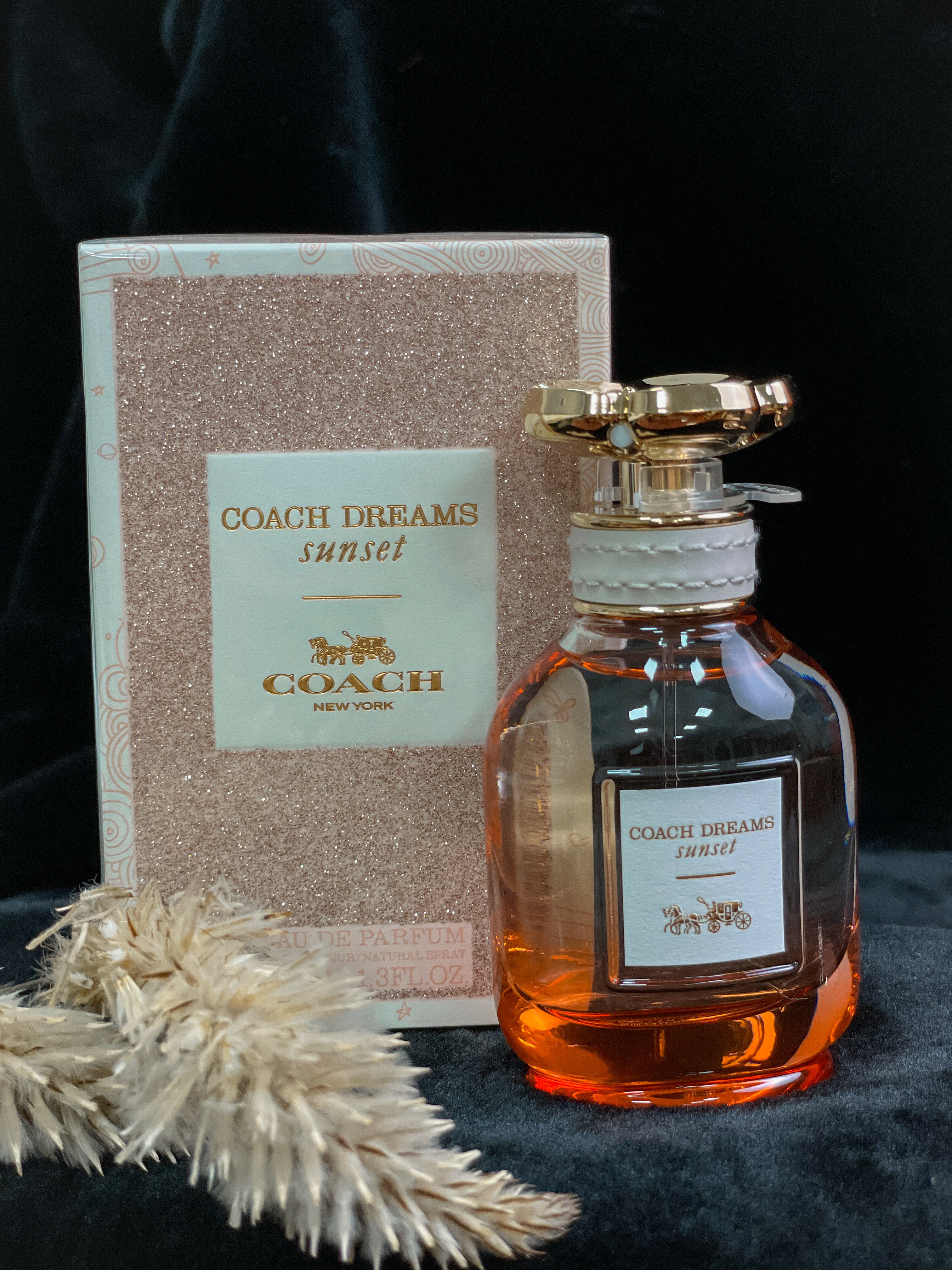 地平線上喚起回憶的溫暖氣息-COACH Dreams Sunset 逐夢暮光女性淡香精 40ML