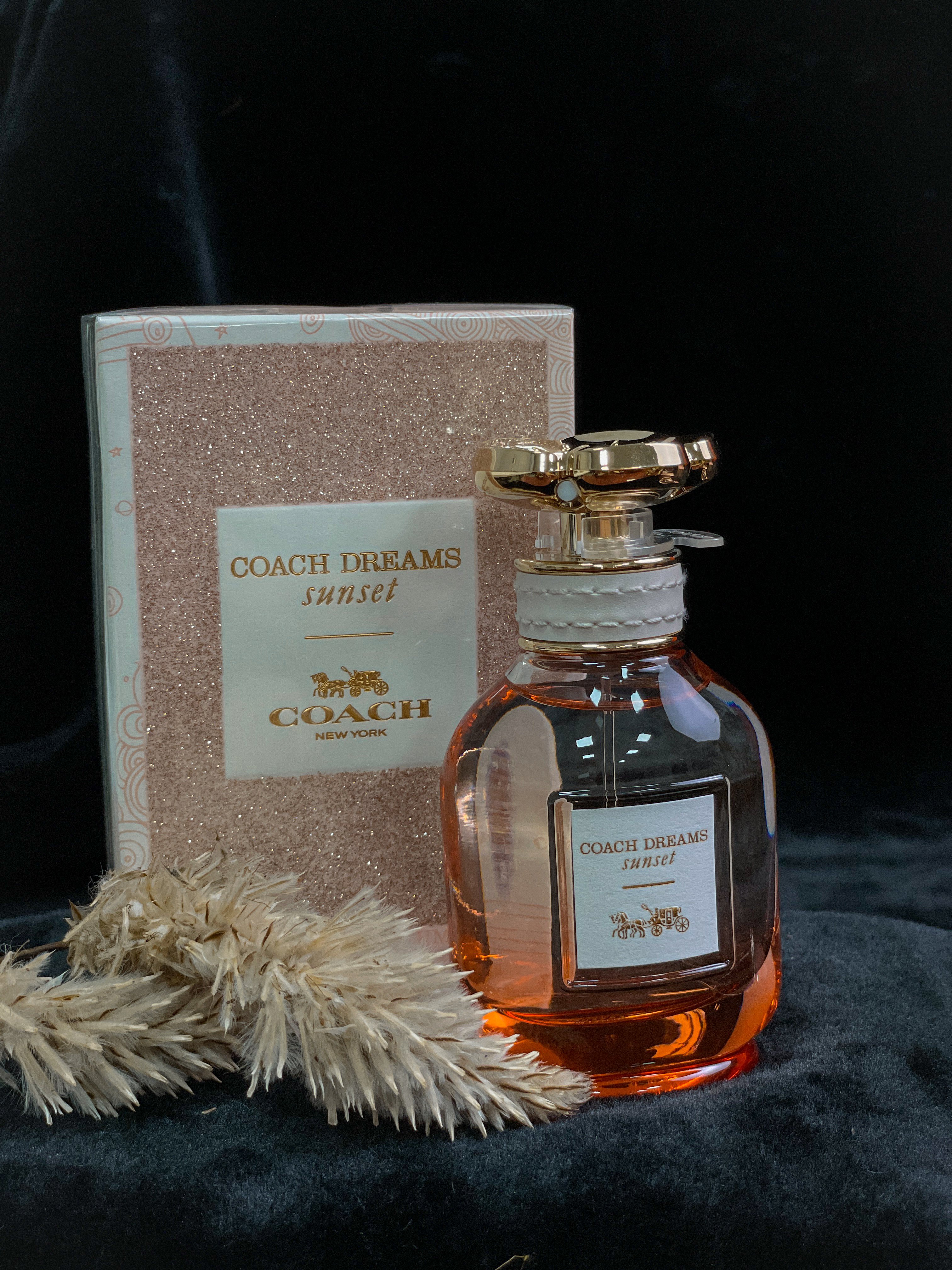 地平線上喚起回憶的溫暖氣息-COACH Dreams Sunset 逐夢暮光女性淡香精 40ML