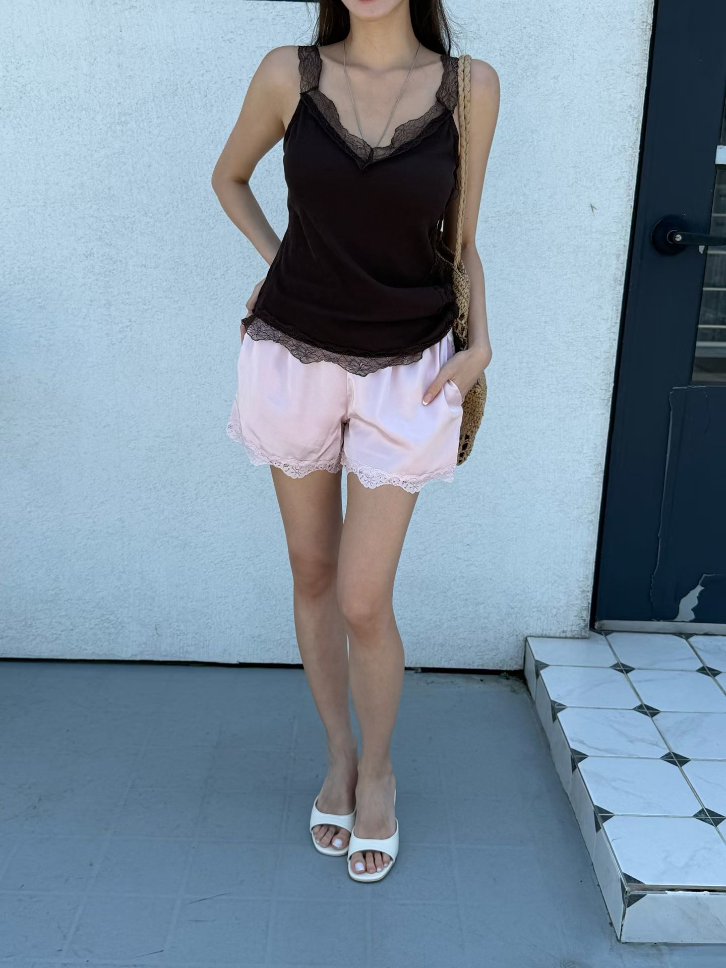 ♡正韓♡光澤感蕾絲短褲