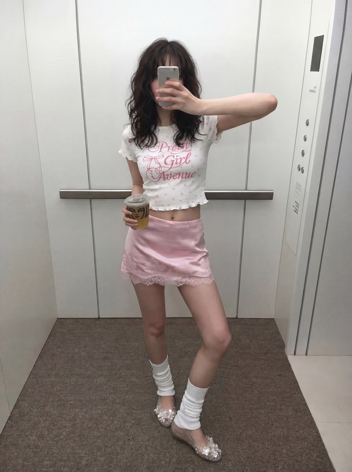 ♡正韓♡小碎花蝴蝶結草寫字母T