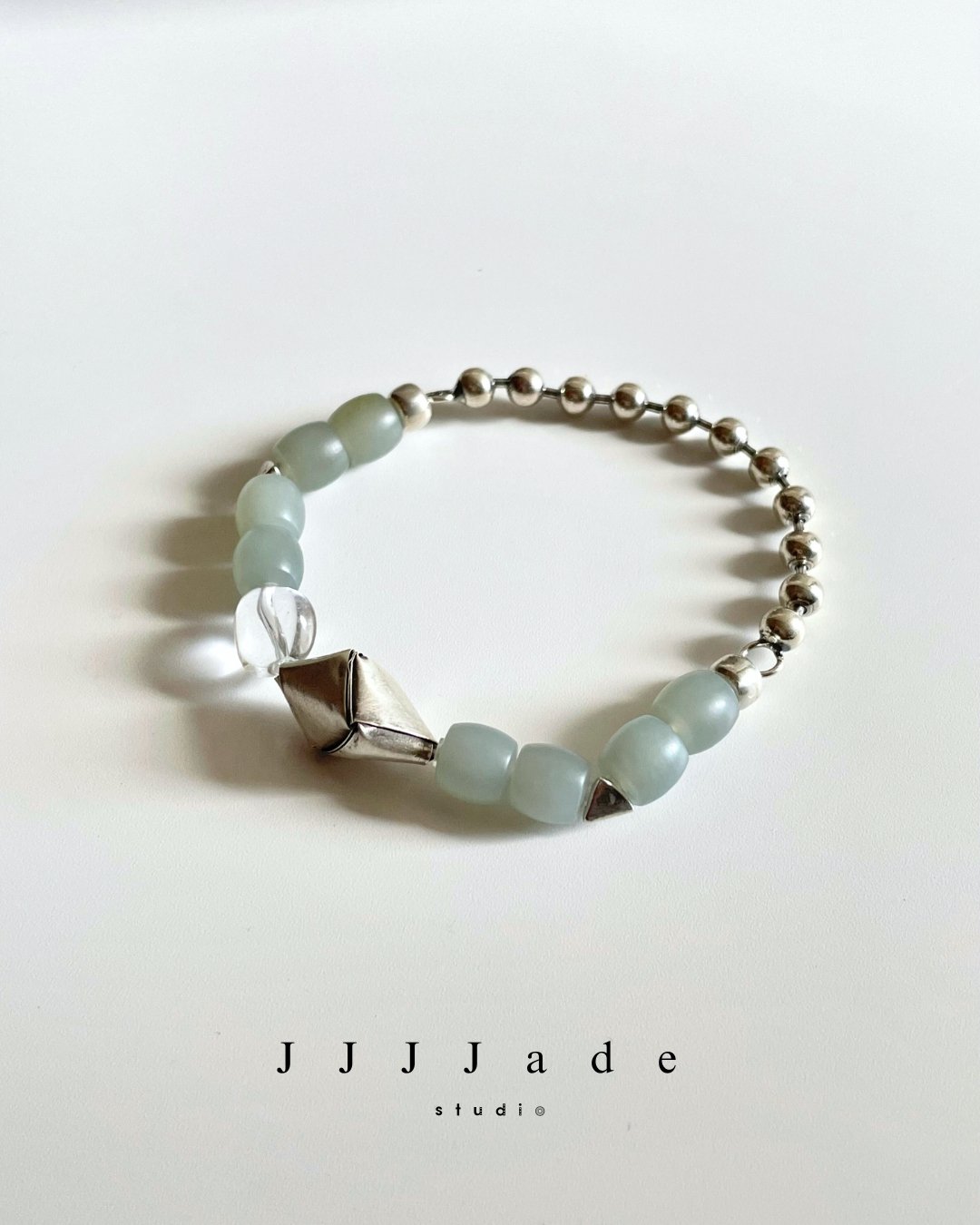 T197 澄瀲| 且末藍