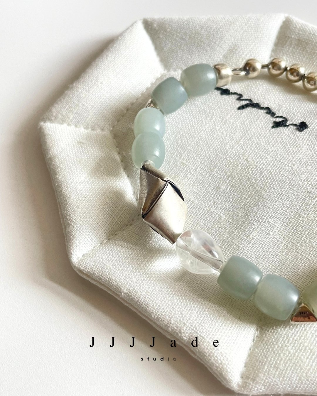 T197 澄瀲| 且末藍