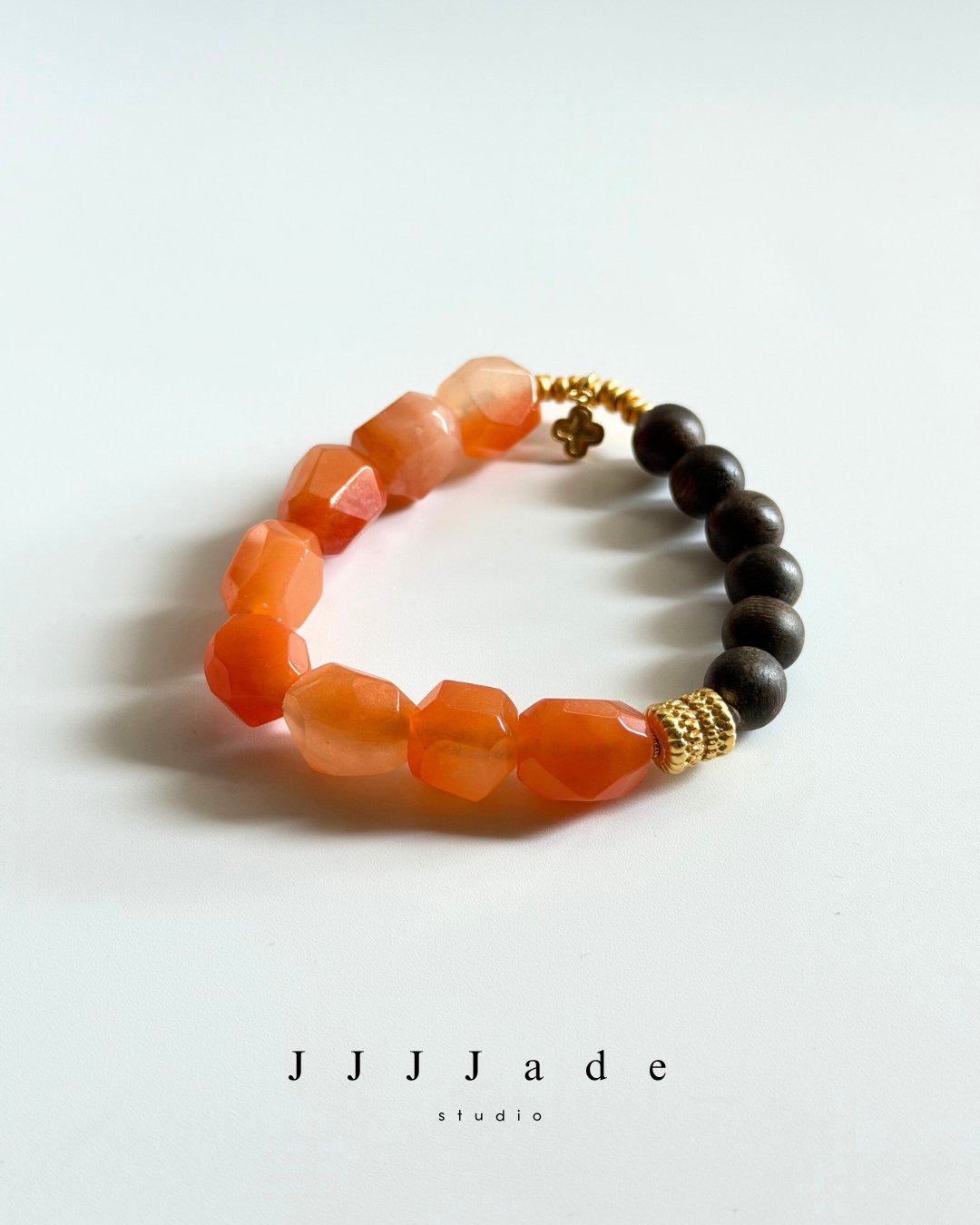 T333 采初 | 南紅 x 奇楠手串