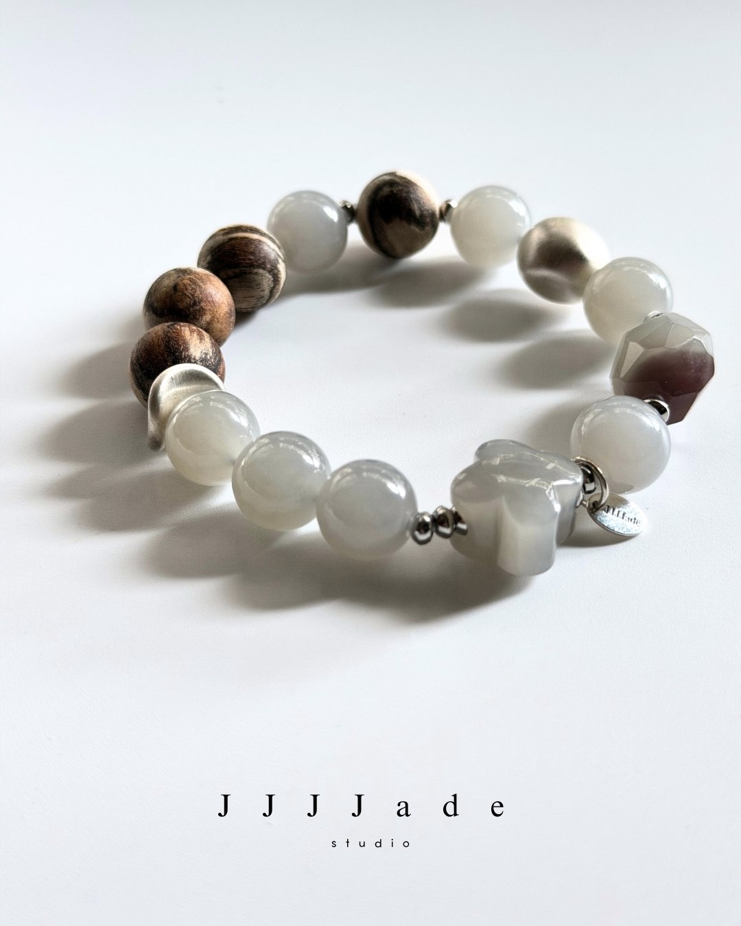 T335 赫若  |  和田玉煙紫手串