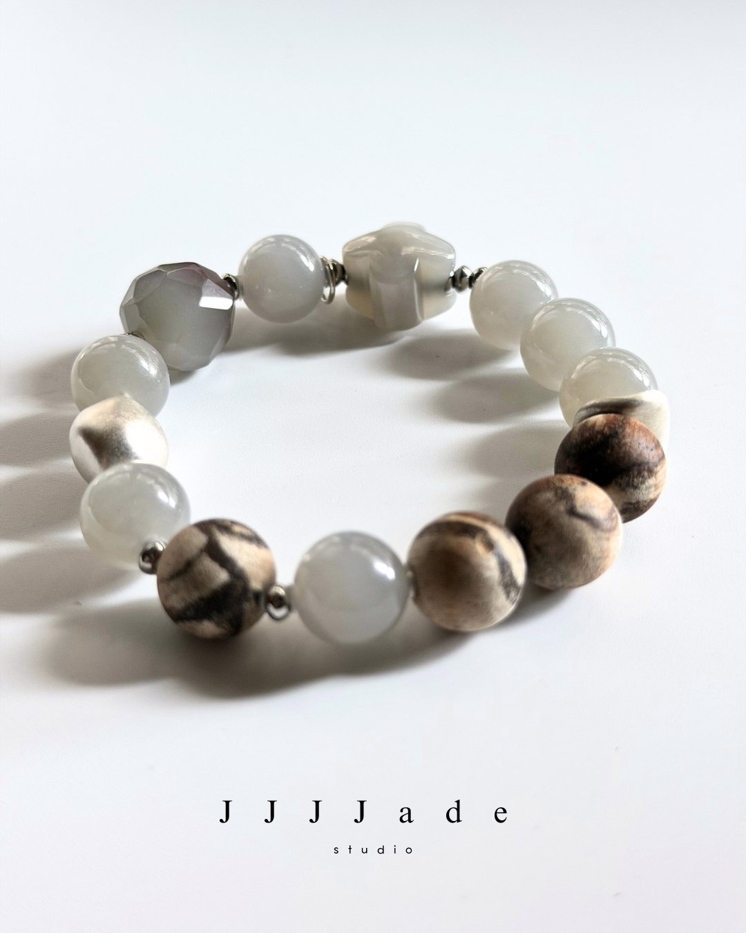 T335 赫若  |  和田玉煙紫手串