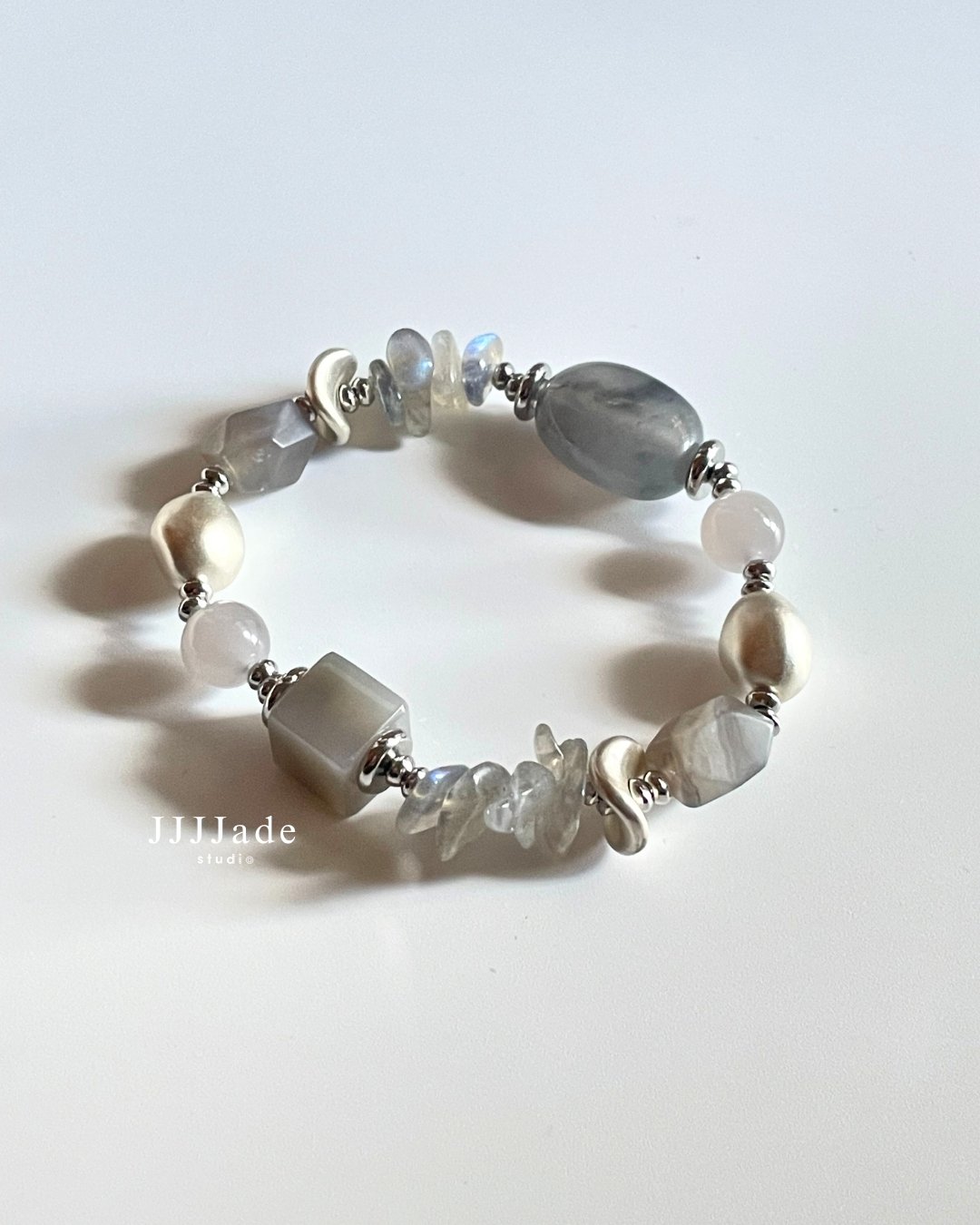 T288 煙織 | 和田玉烟紫手串