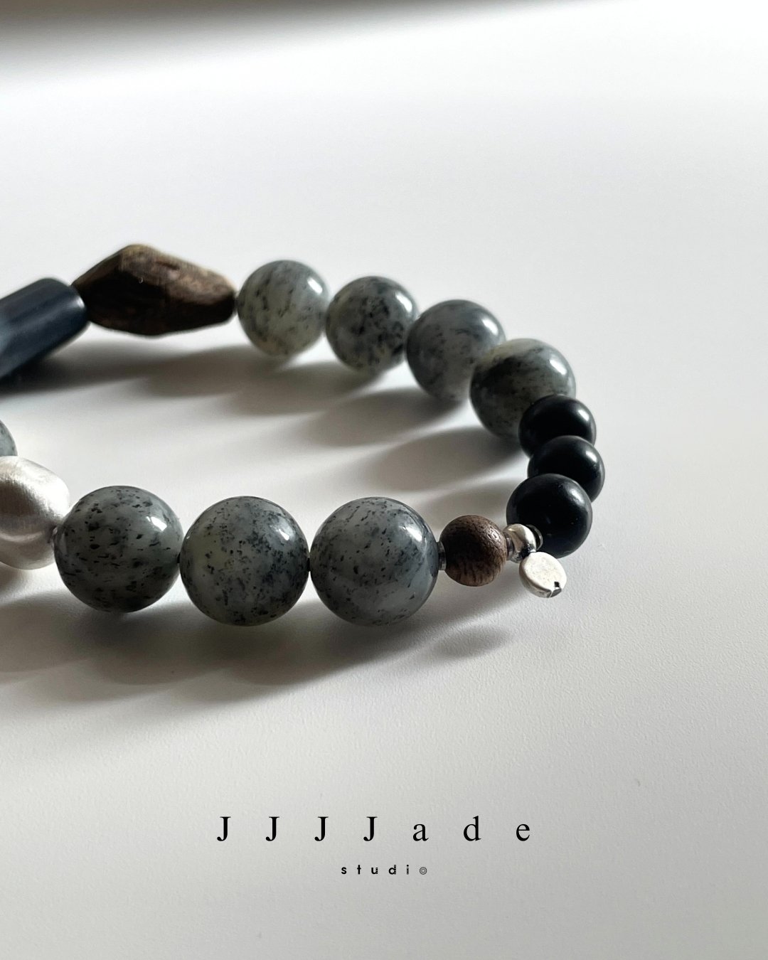 T216 構語 | 點墨青花