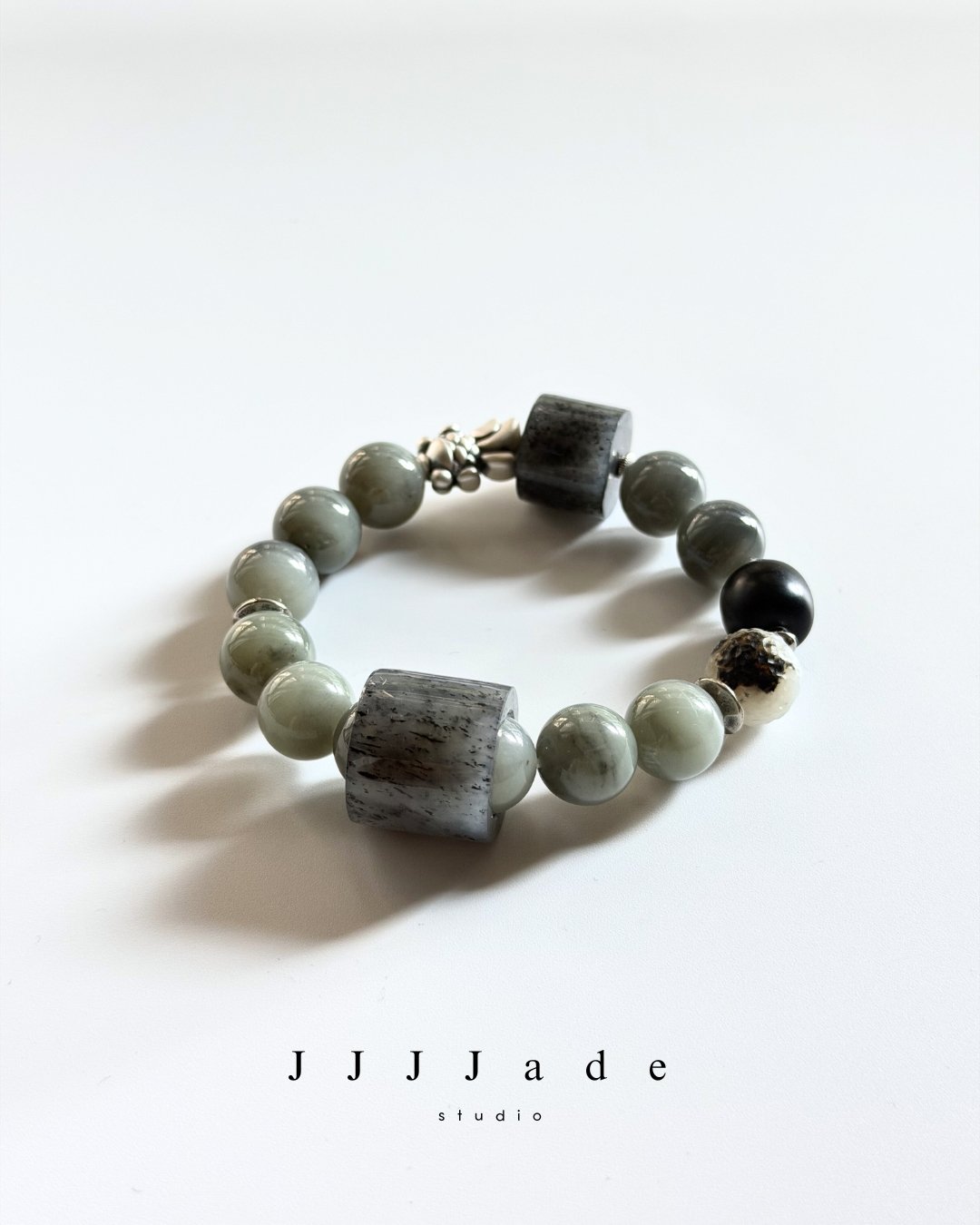 T332 弋川 | 和田玉青花手串