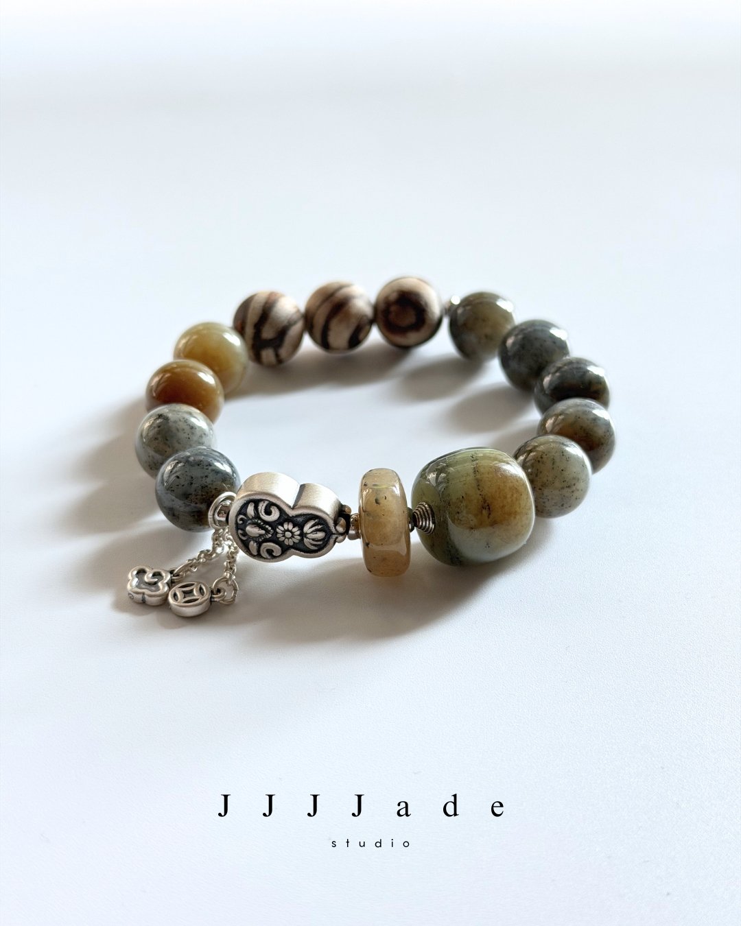 T306 絳玄 | 和田玉手串