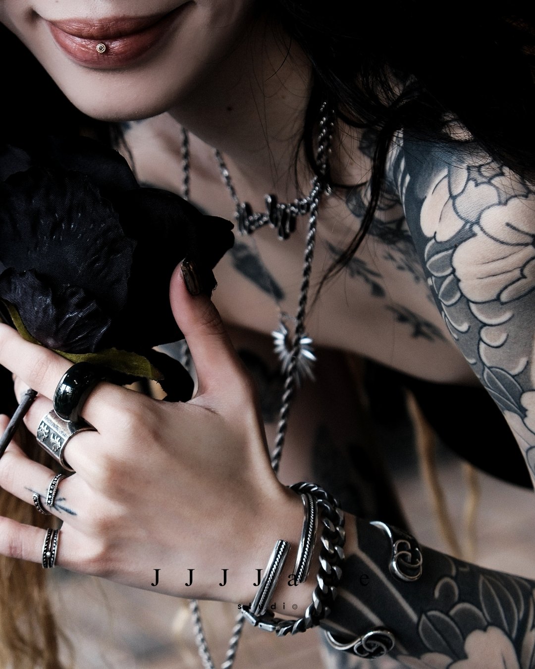 #370 371 黯語 | 港碼