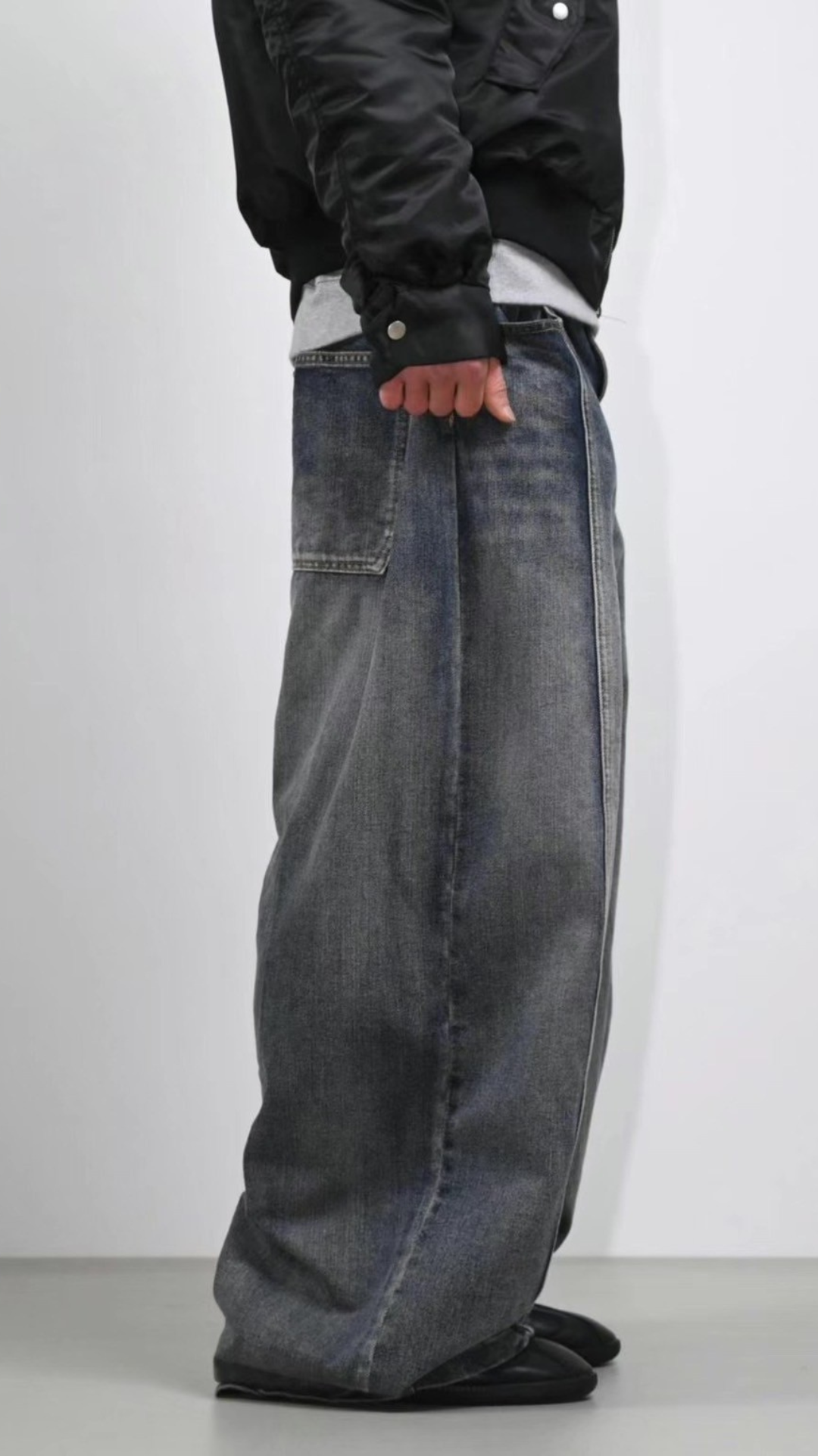 3D Cut Loose Fit Jeans