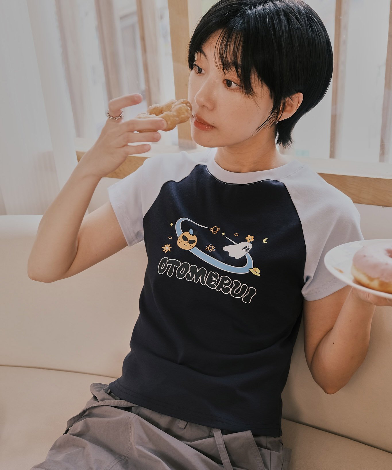 桔利宇宙 拉克蘭袖短tee 藍