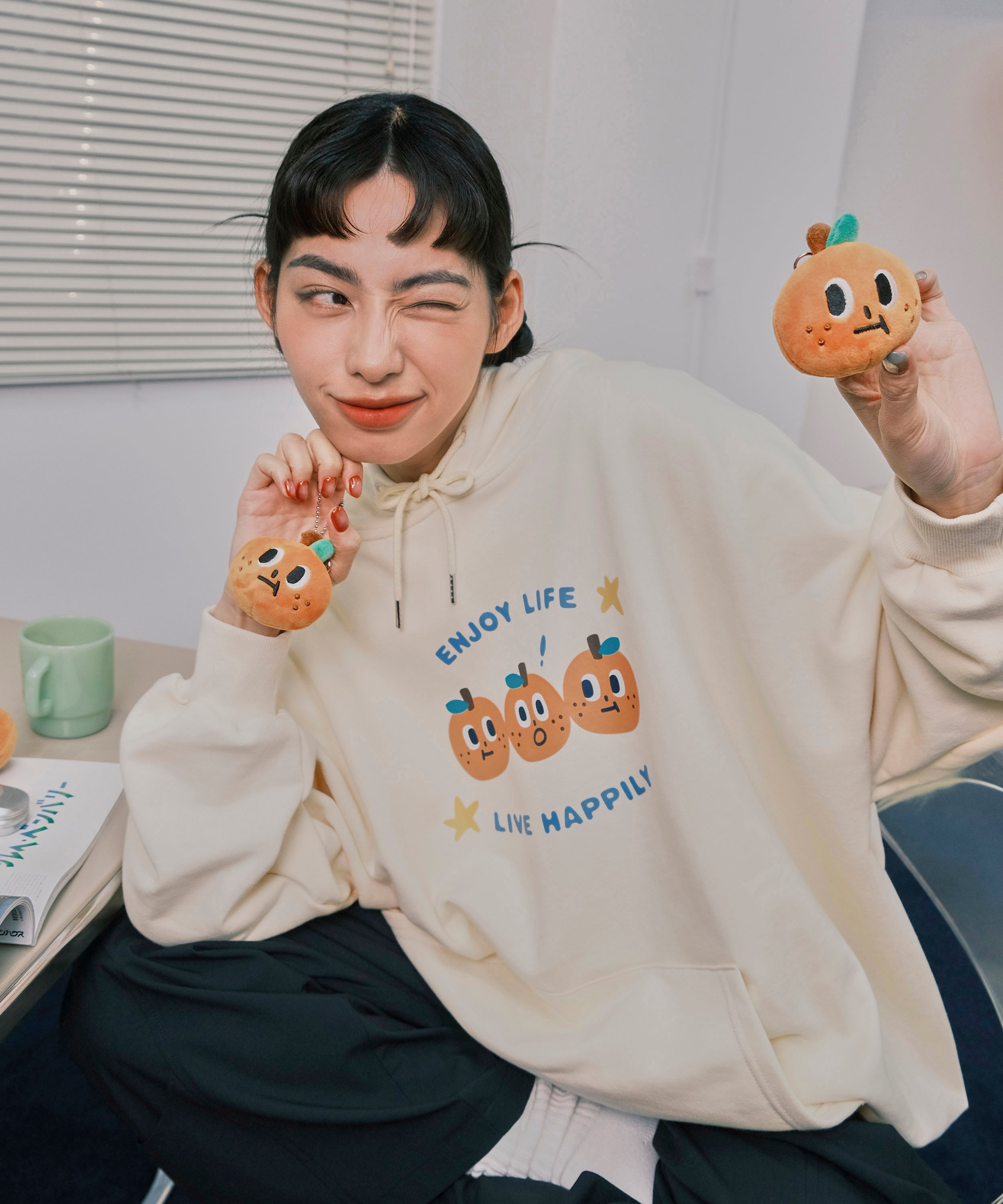 桔利好朋友 連帽tee / 米白