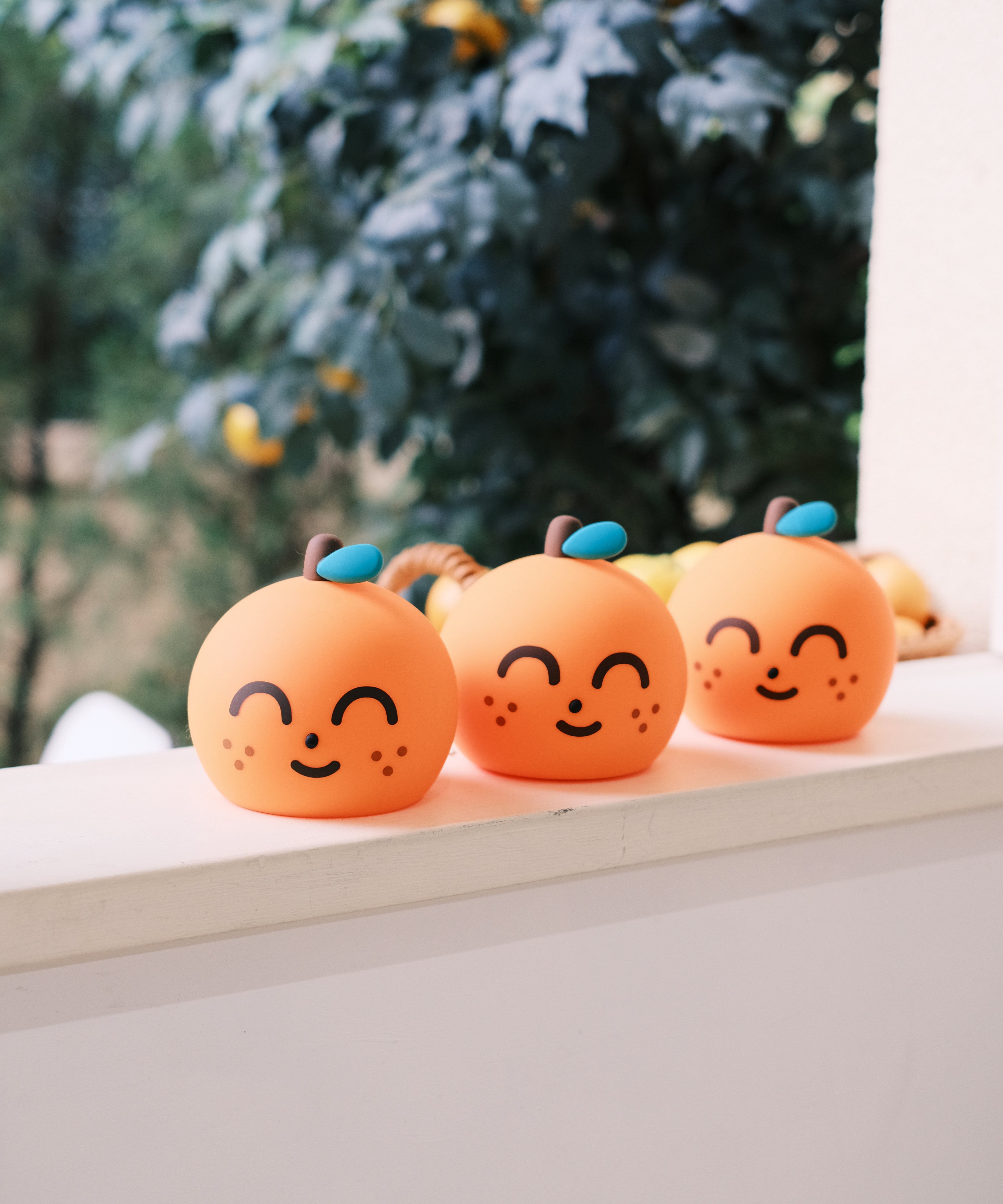 桔利 微笑拍拍燈