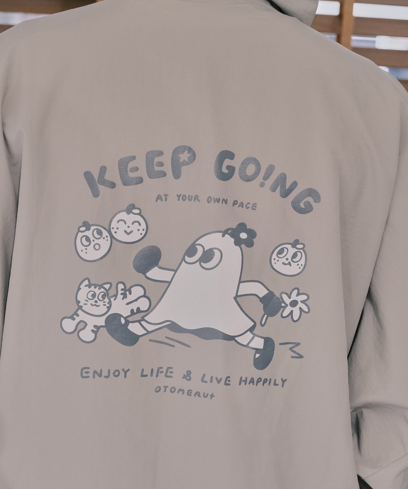 Keep going 防曬防潑水輕量外套 淺灰