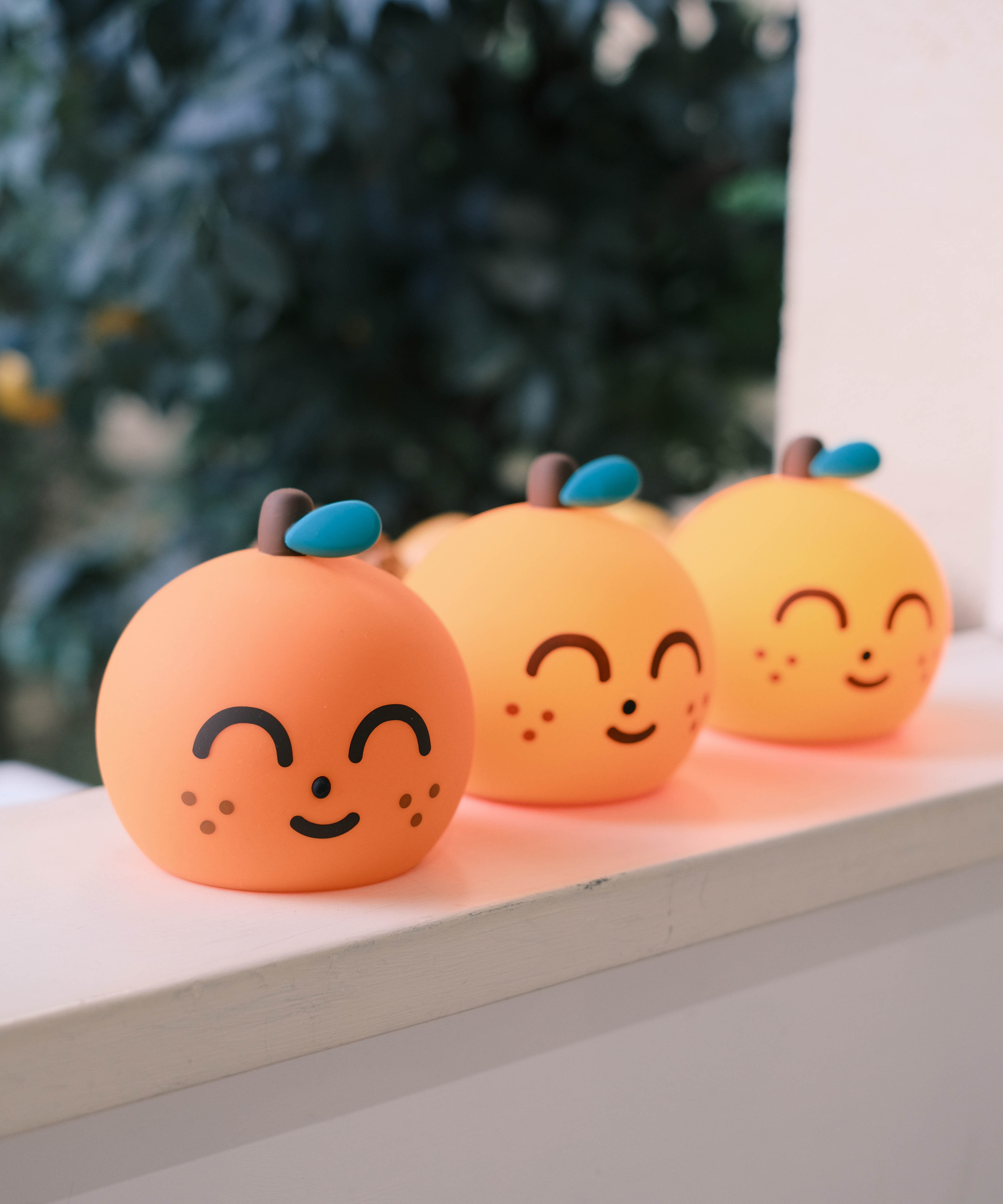 桔利 微笑拍拍燈