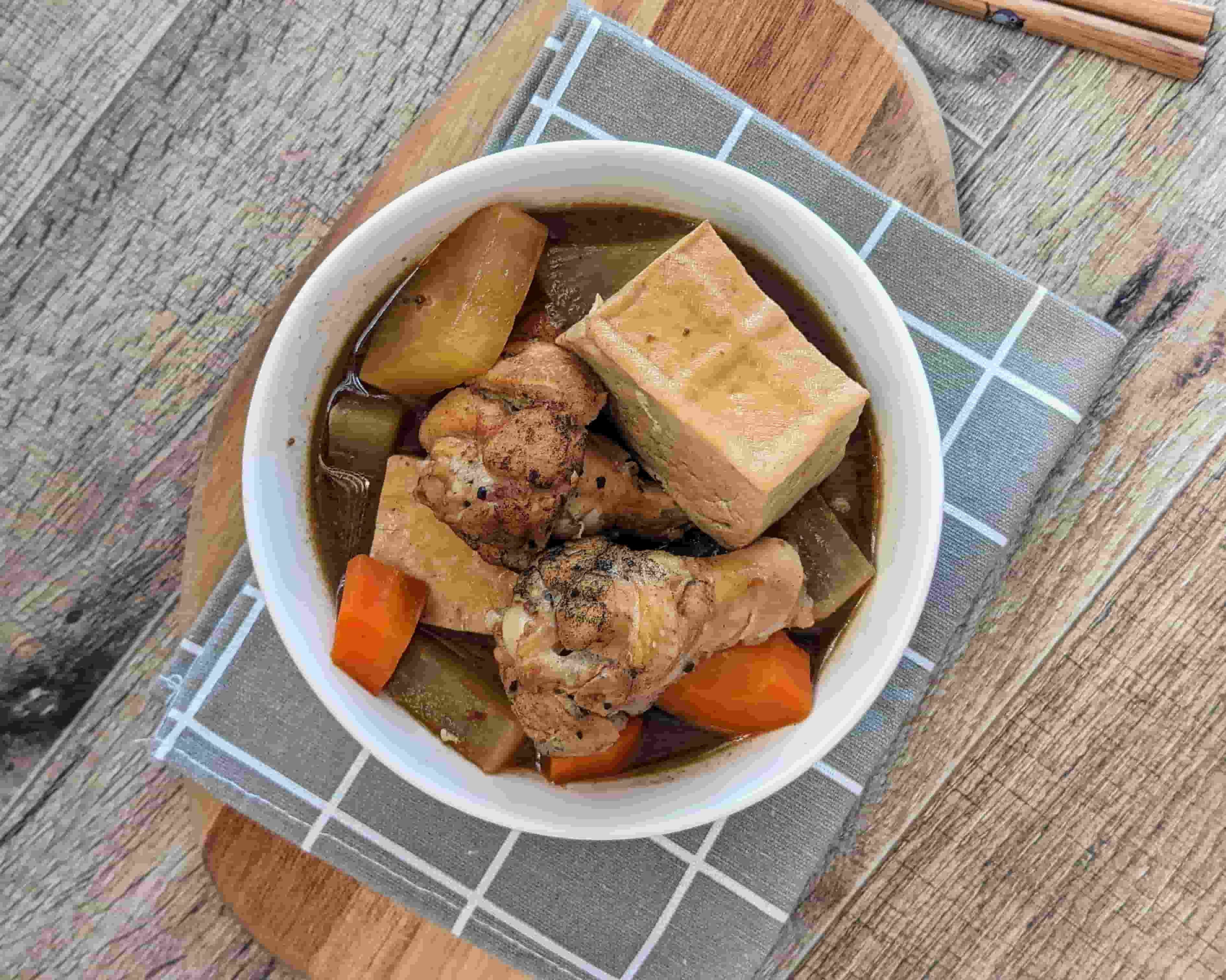 紅燒湯作法：椒麻紅燒滷包，讓湯底與滷汁更香濃