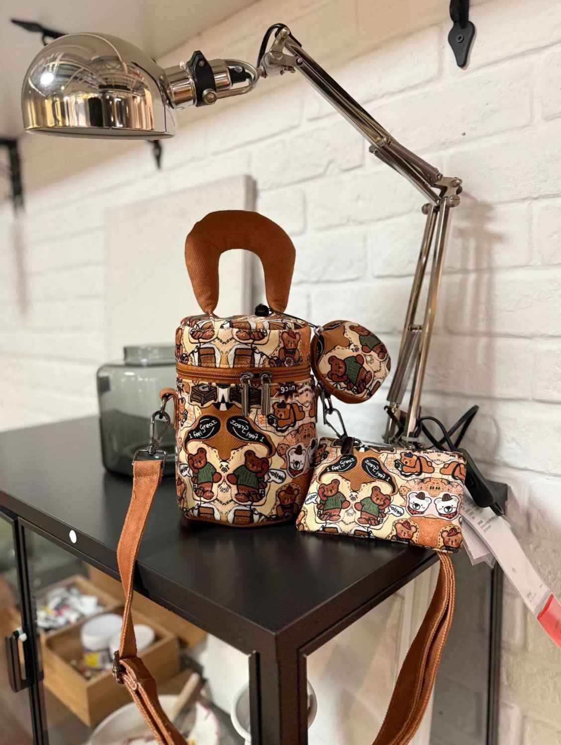 甜美可愛水桶包 卡通插畫斜背手機包手提斜挎兩用＋零錢包