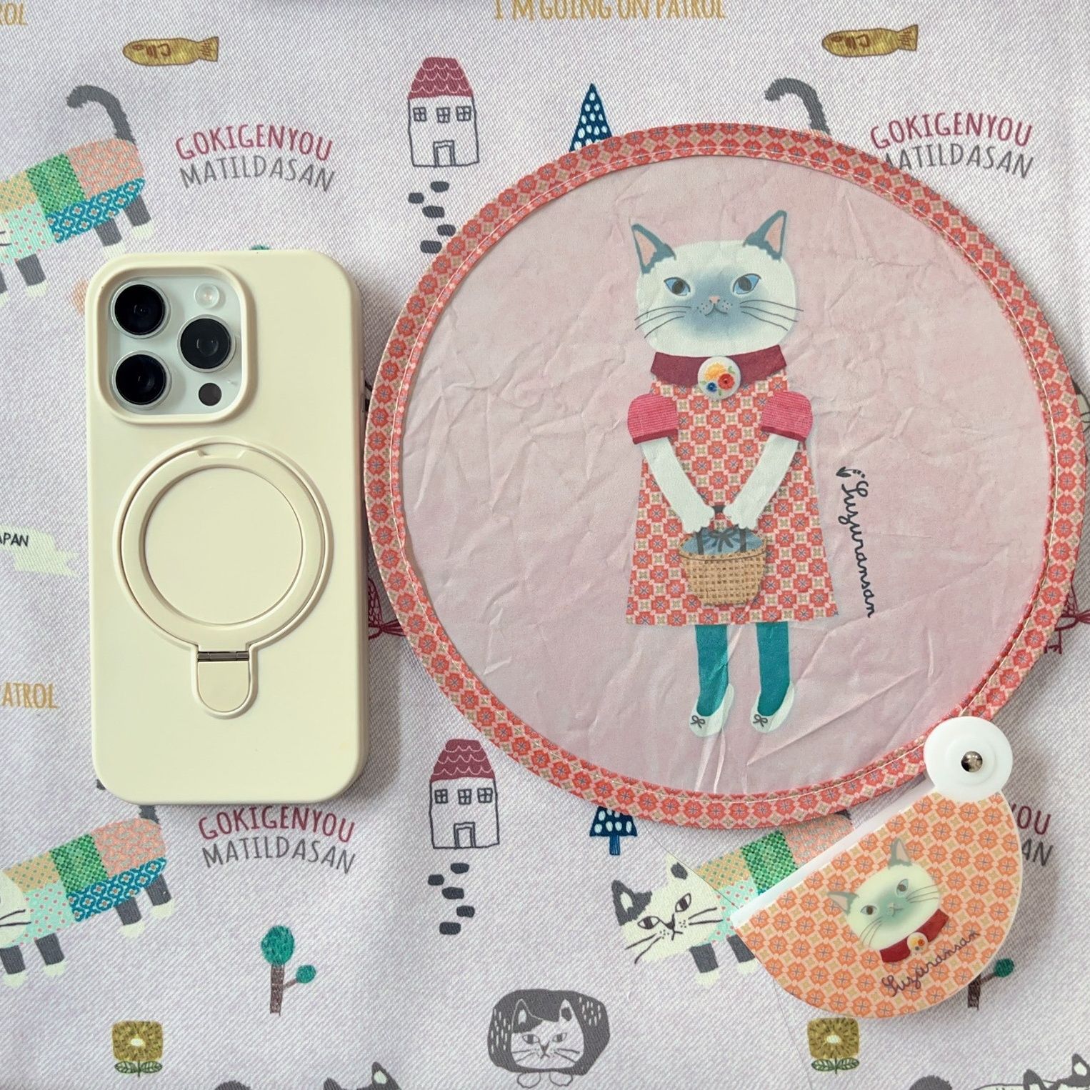 出門包包必備的小東西 一秒打開太方便   日系貓咪系列折疊扇